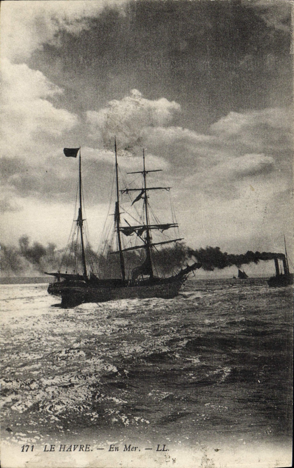 CPA Bateau Le Havre En mer 