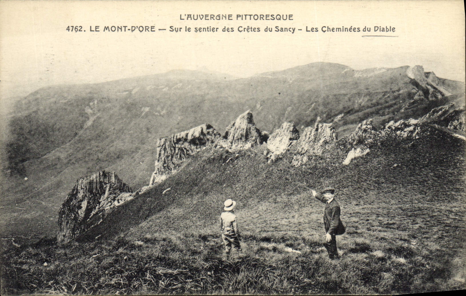VINTAGE POSTCARD Auvergne the Mount Gilds On the path of the peaks of Sancy the chimneys of the devil