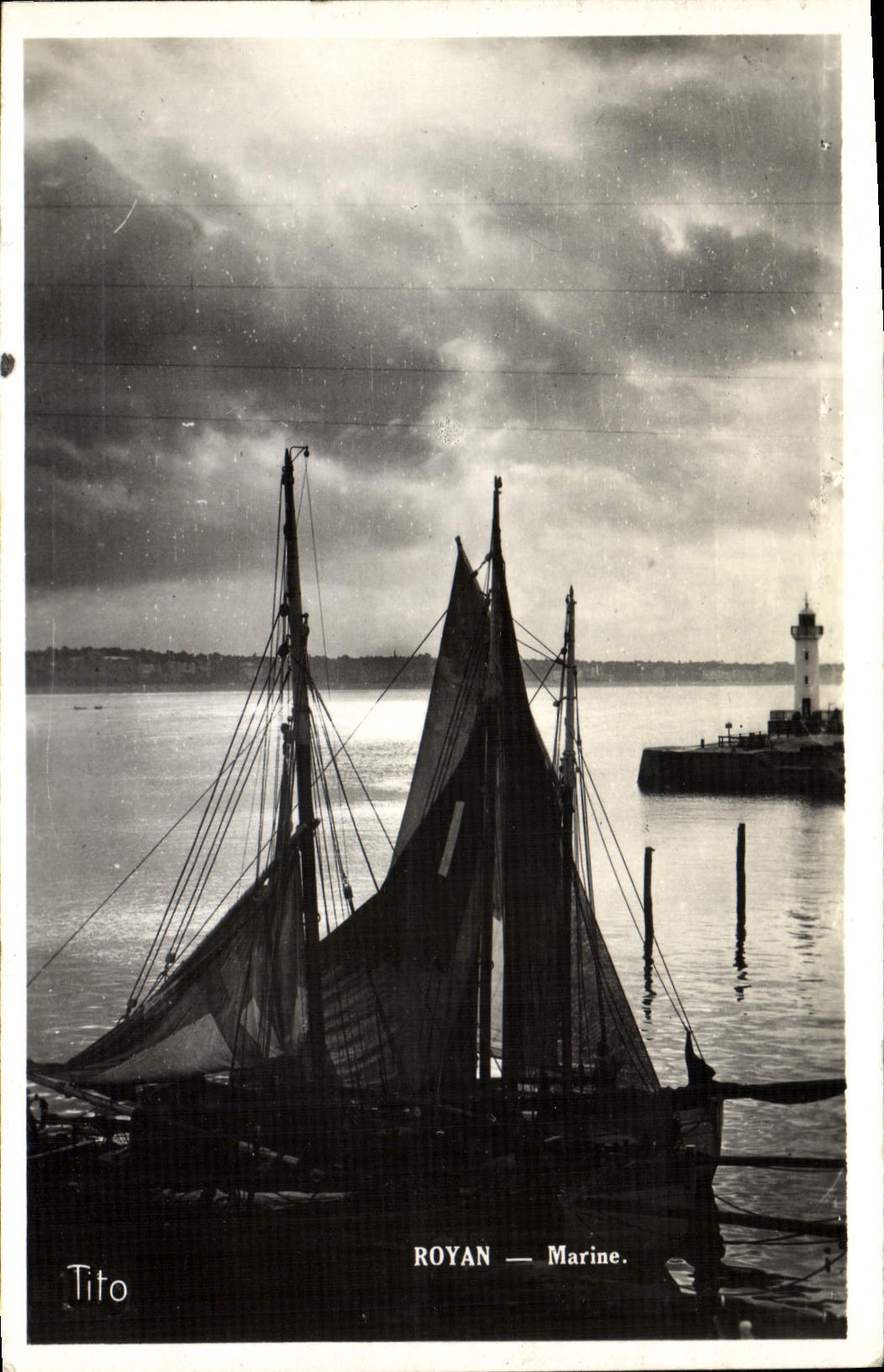 CPM Bateau Peche Royan Marine Phare