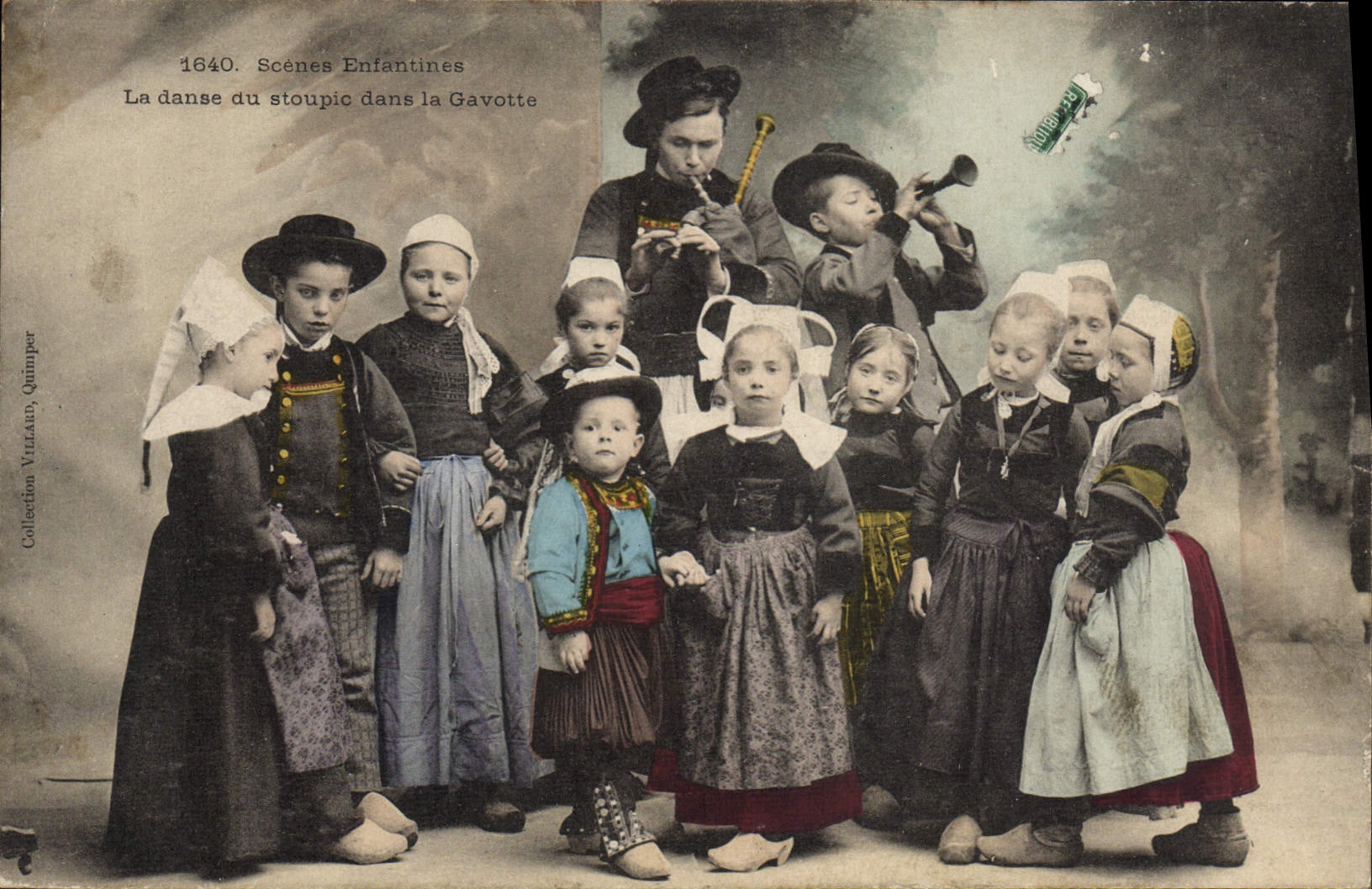 VINTAGE POSTCARD Folklore childish Scenes dance of the stoupic in Gavotte