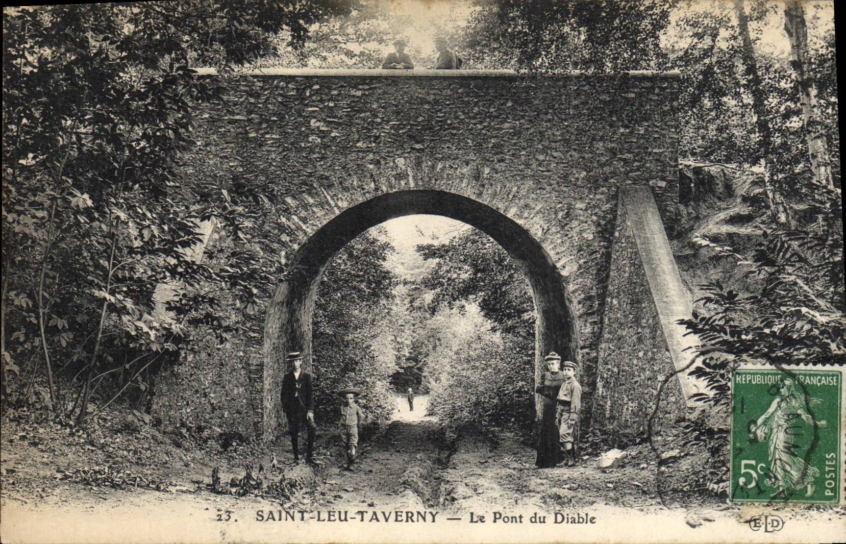 VINTAGE POSTCARD Holy Leu Taverny the bridge of the devil