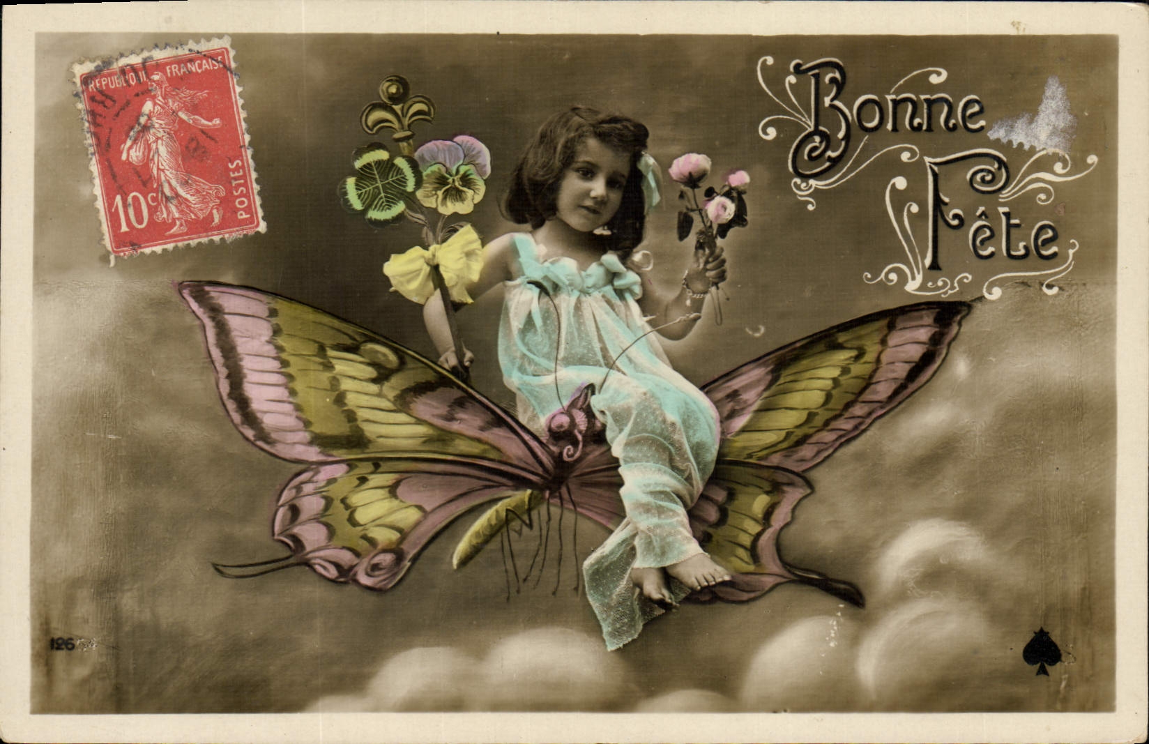 CPA Fantaisie Papillon Enfant