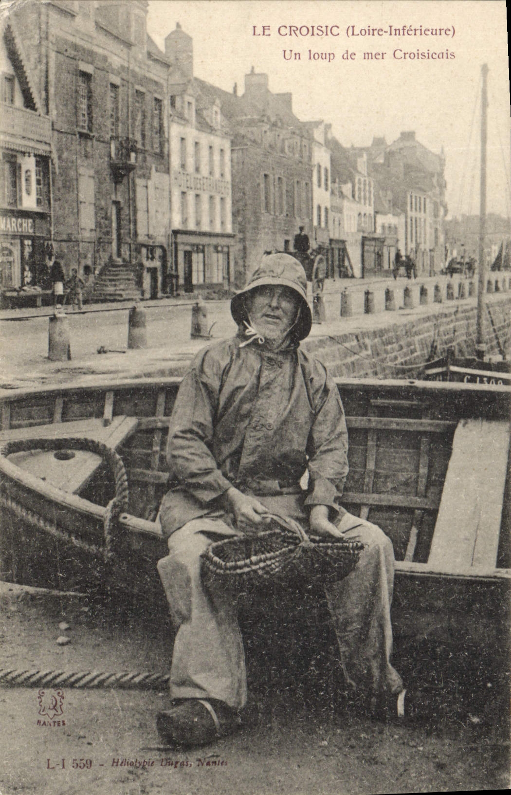 CPA Folklore Le Croisic Un loup de mer Croisicais 
