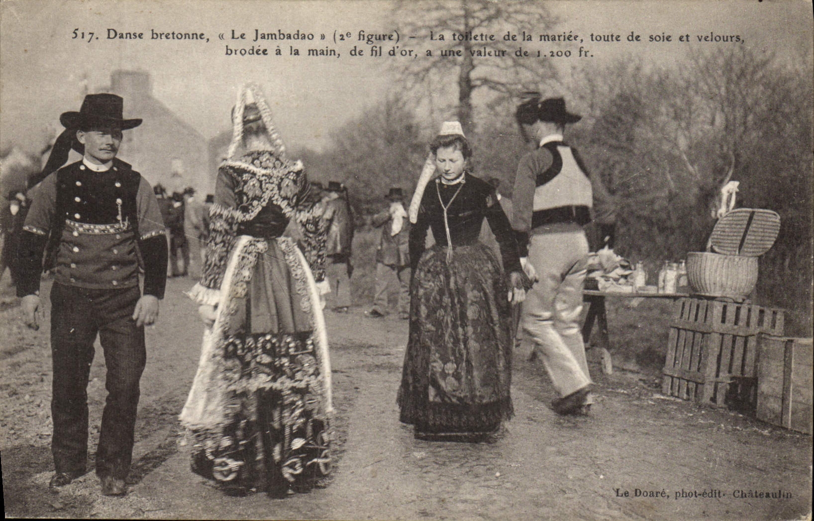 VINTAGE POSTCARD Folklore Dances Breton Jambadao