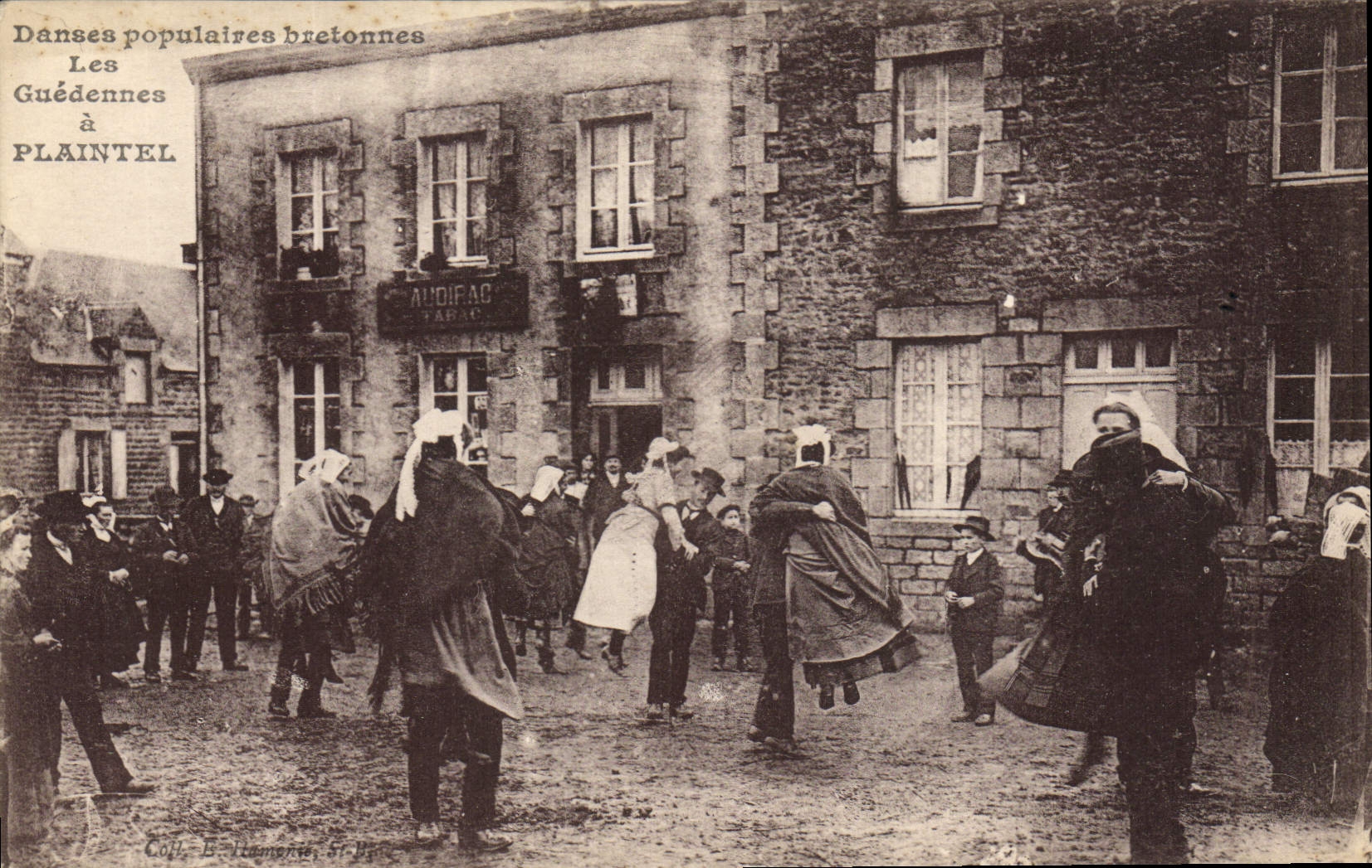 VINTAGE POSTCARD Folklore Breton popular Dances Guedennes has Plaintel