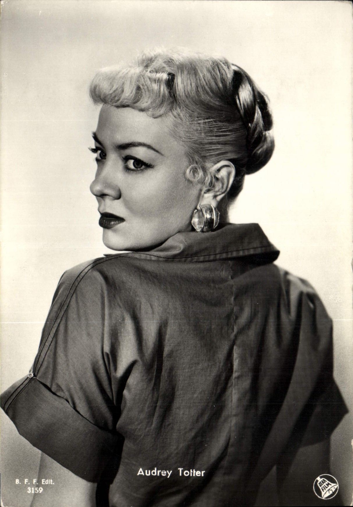 MODERN CARD Cinema Audrey Totter