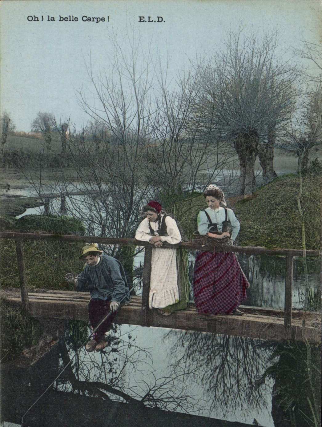 CPA Folklore Oh la belle carpe Peche Pecheur 