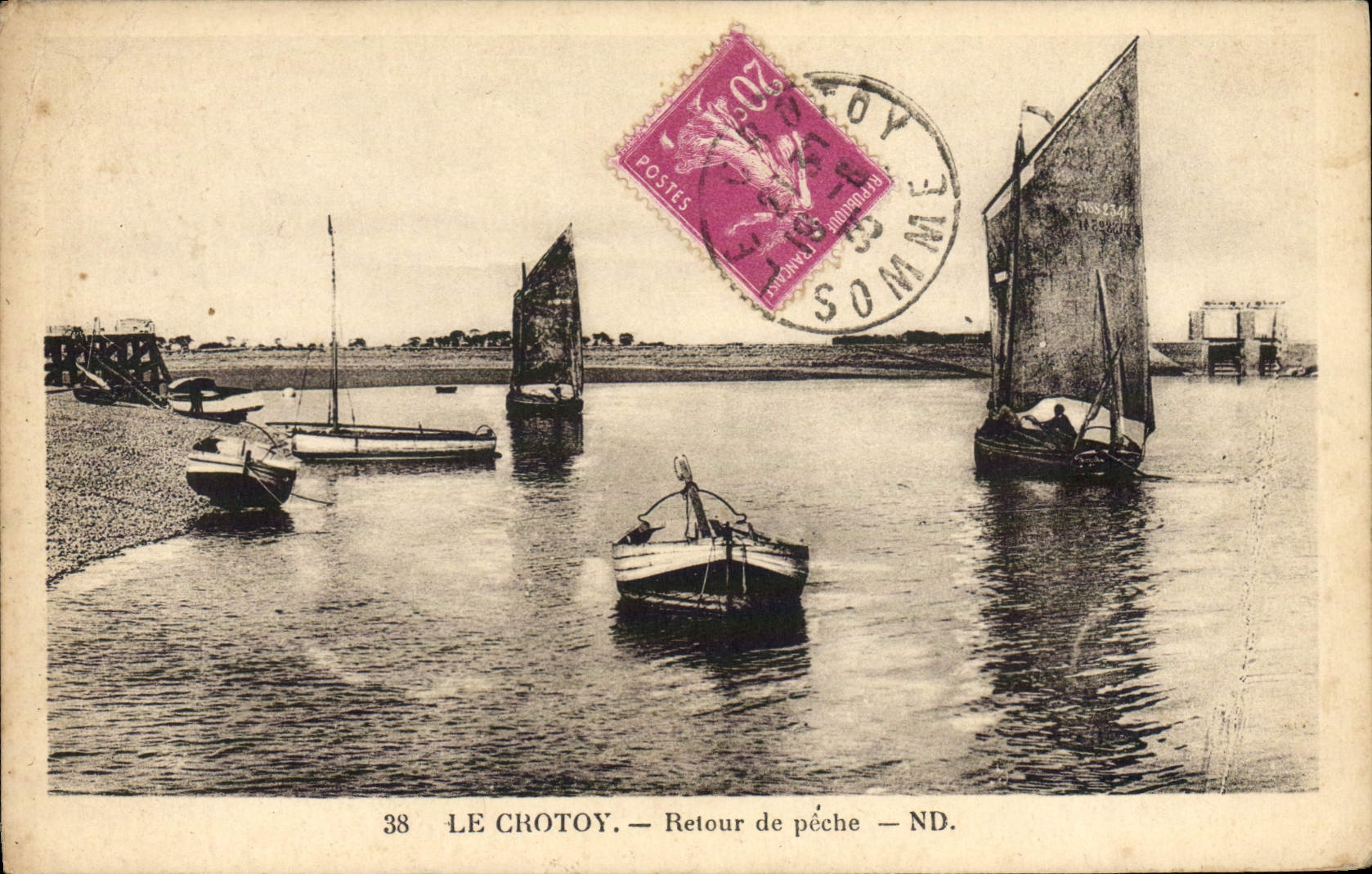 CPA Bateau Le Crotoy Retour de peche 