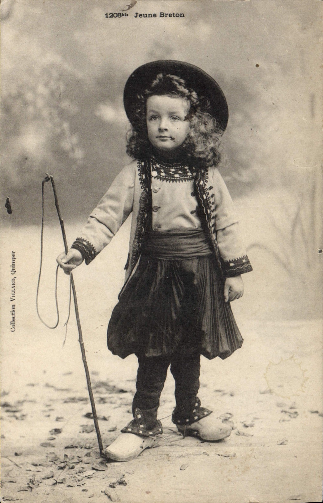 CPA Folklore Jeune breton 