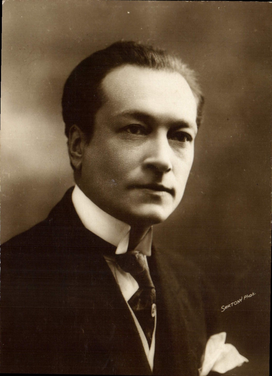 MODERN CARD Cinema Georges Vaultier