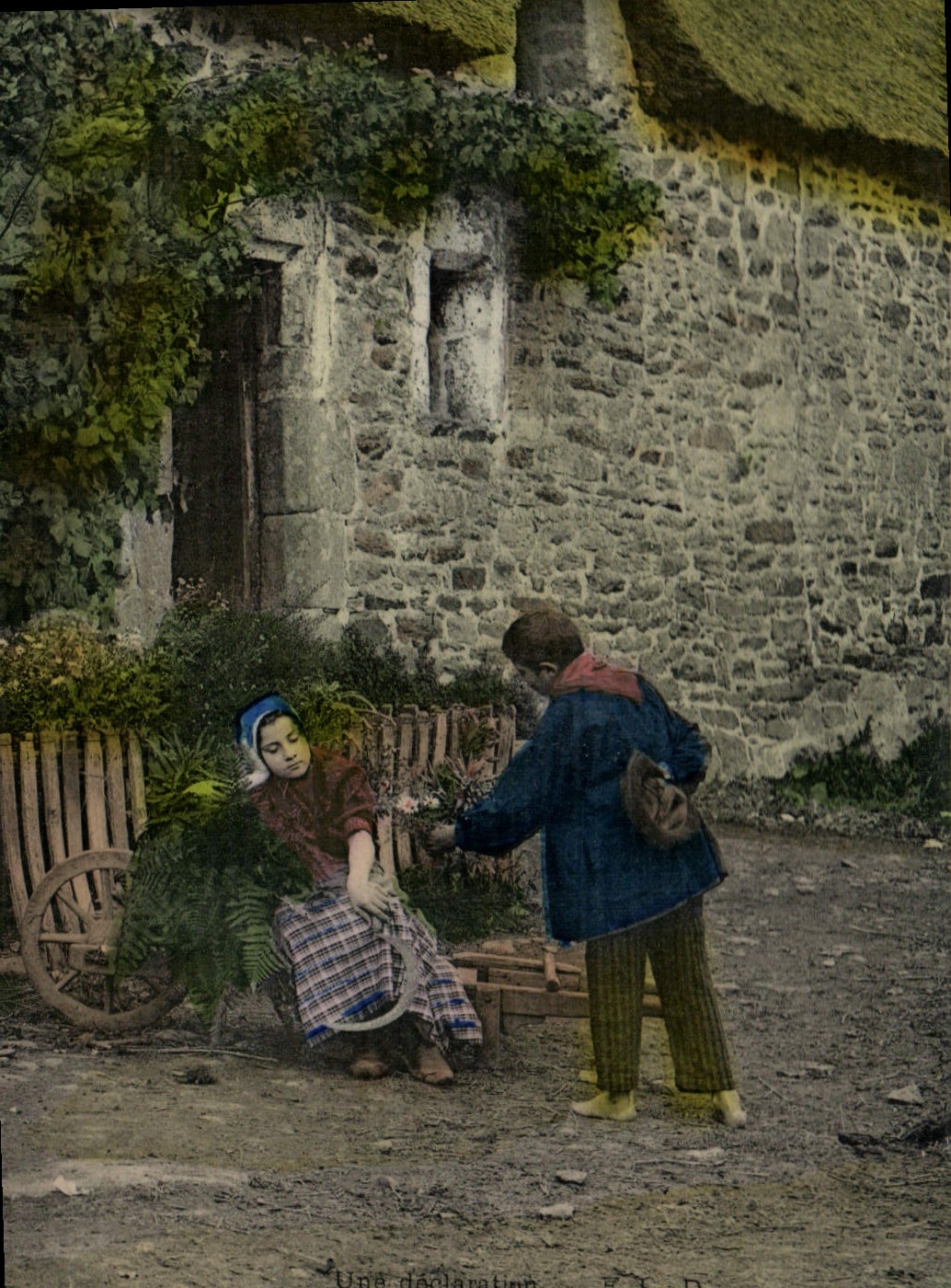 CPA Folklore Enfants Une declaration