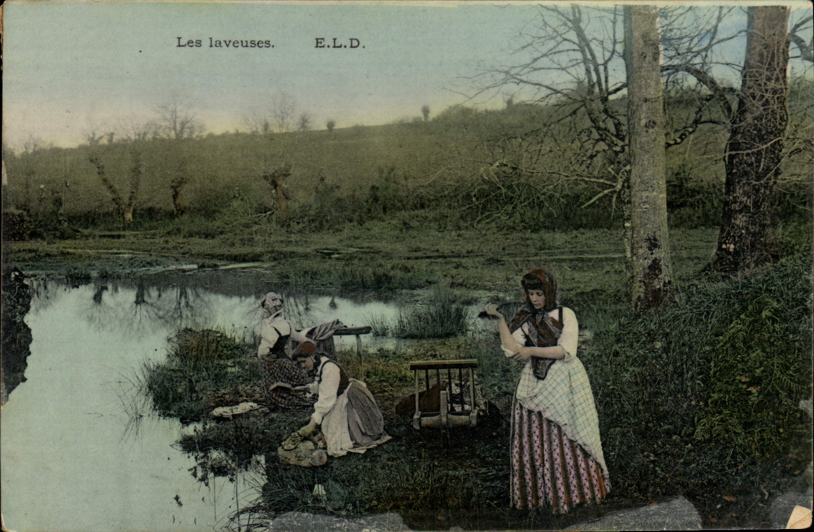 CPA Folklore Les laveuses 