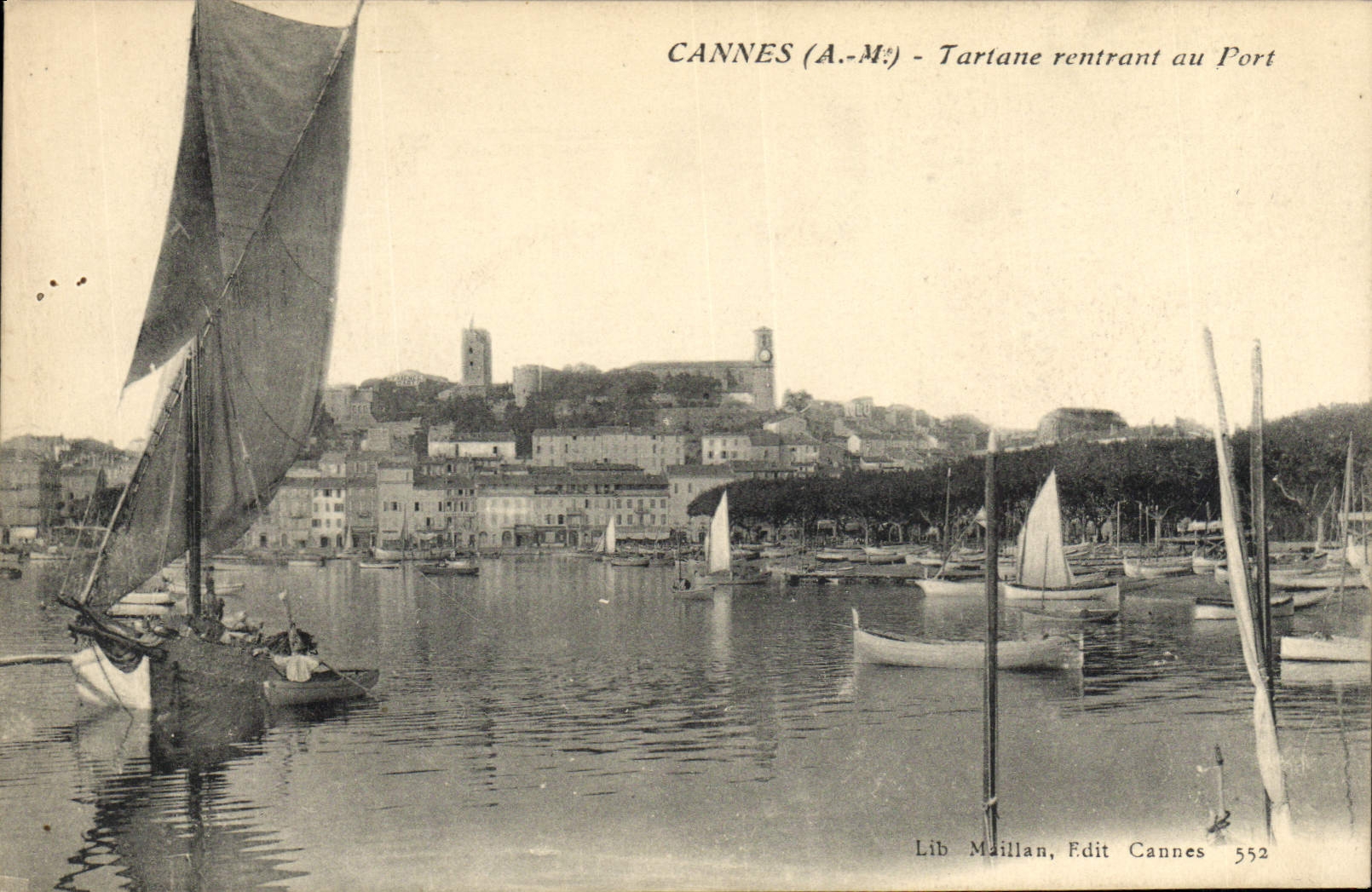 Barco Cannes Tartane de la POSTAL de la VENDIMIA que vuelve al puerto