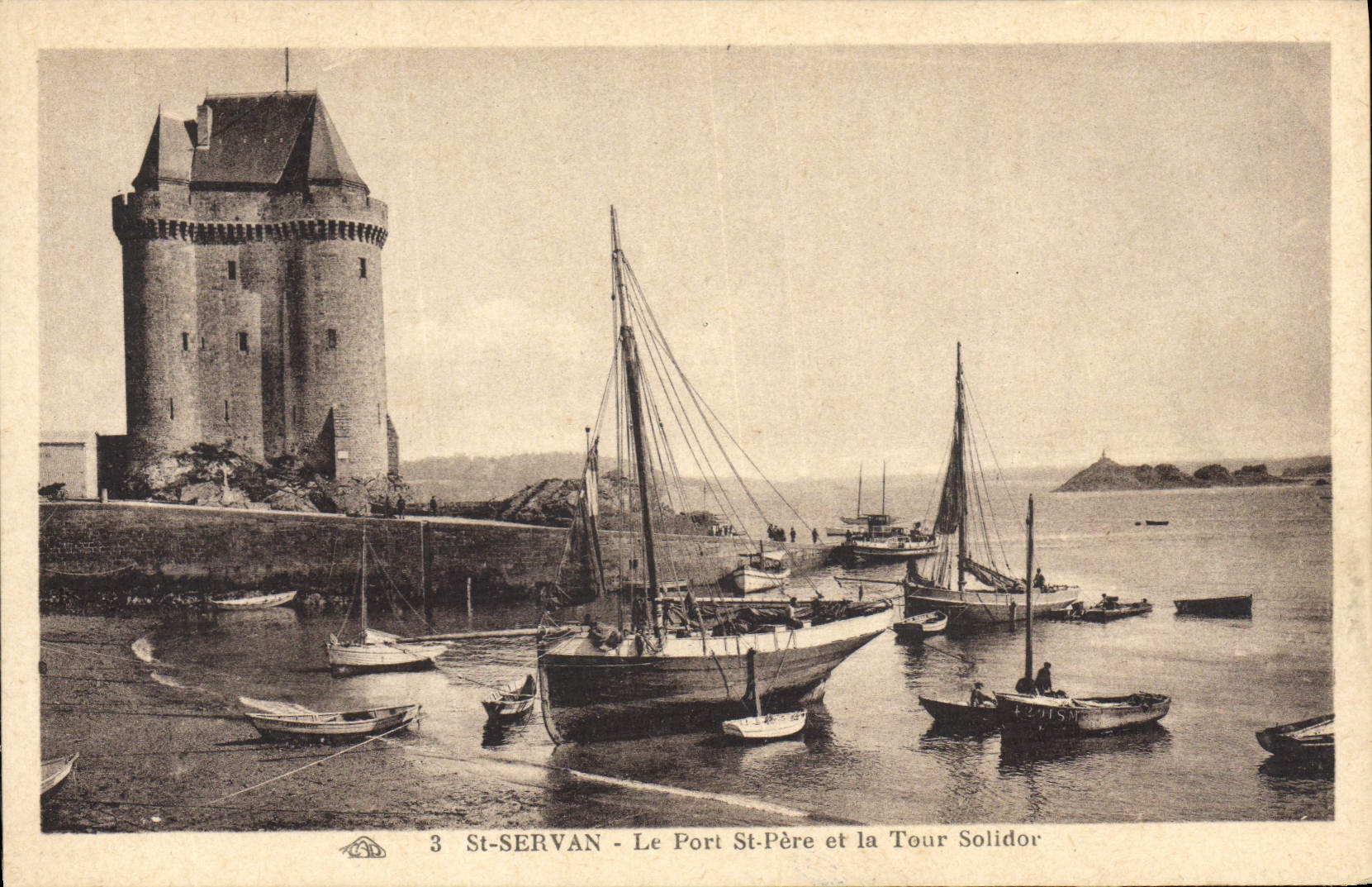 El St Servan del barco de la POSTAL de la VENDIMIA el padre del St del puerto y el Solidor se eleva
