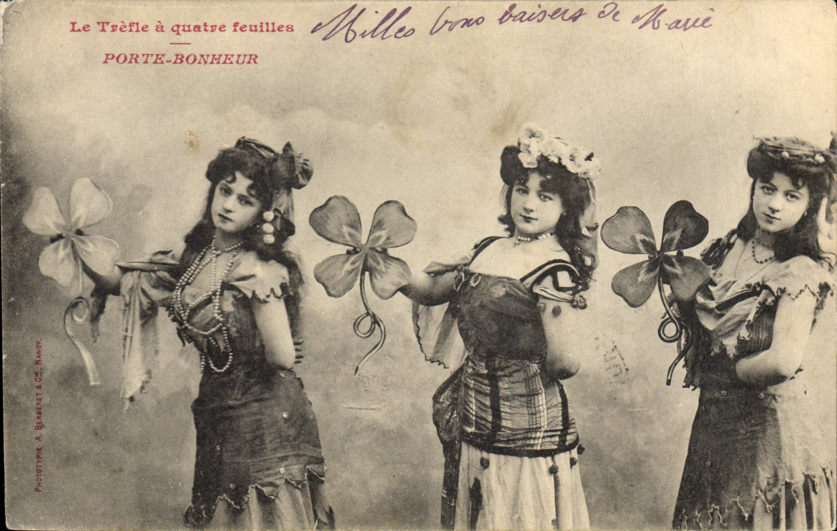 VINTAGE POSTCARD Fantaisie the four-leaf clover Porte Femmes happiness