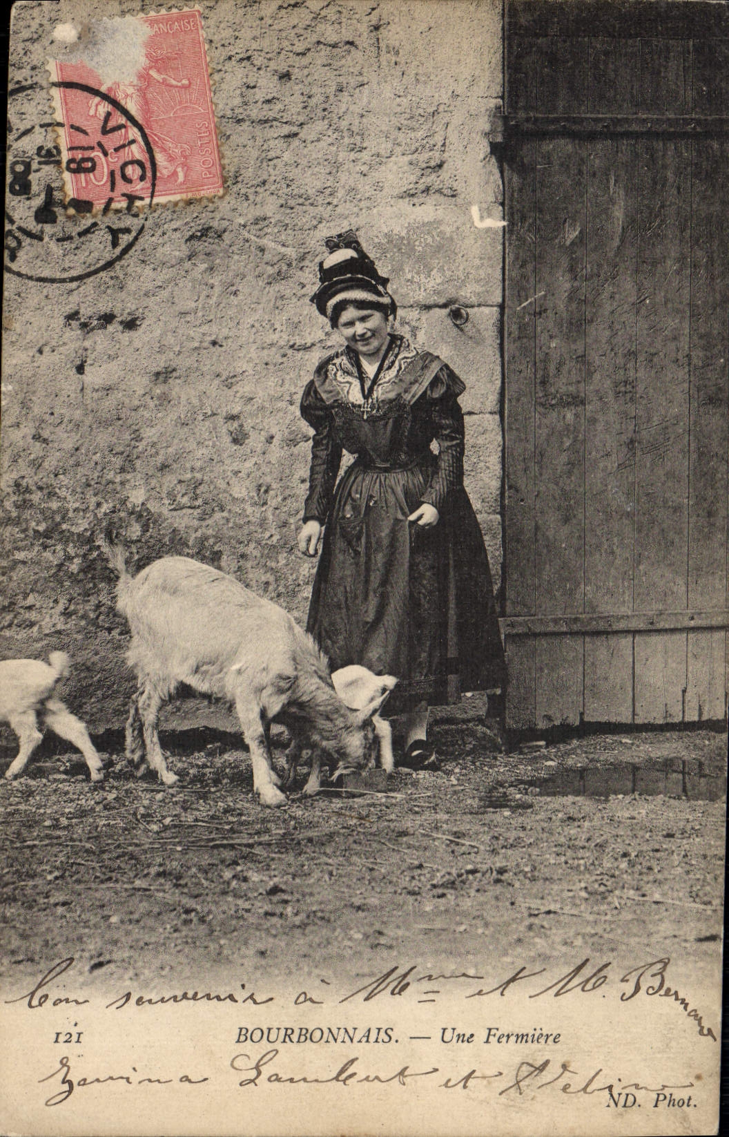CPA Chevre Bourbonnais Une fermiere