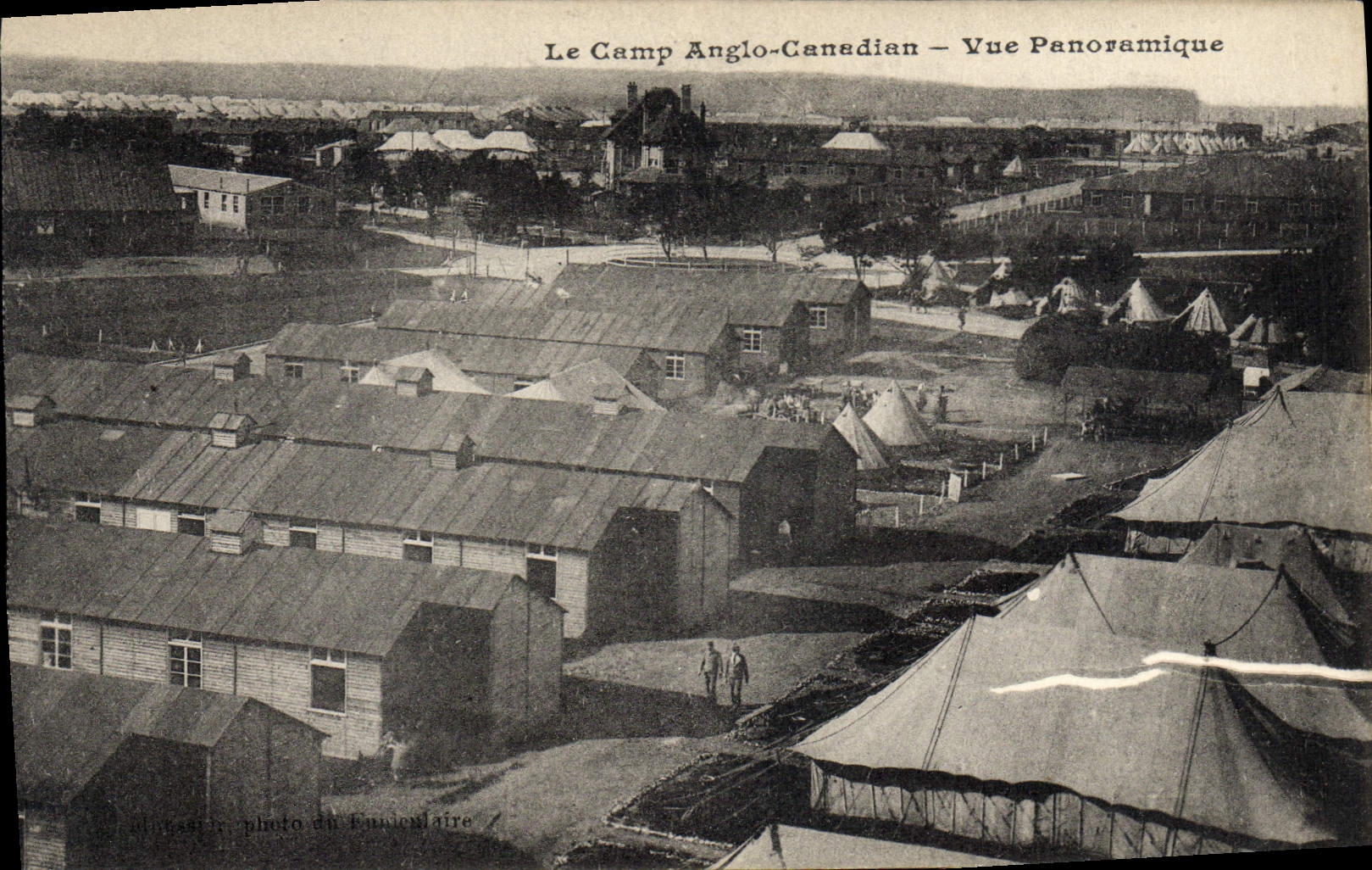 CPA Militaria Le camp anglo canadien Vue panoramique