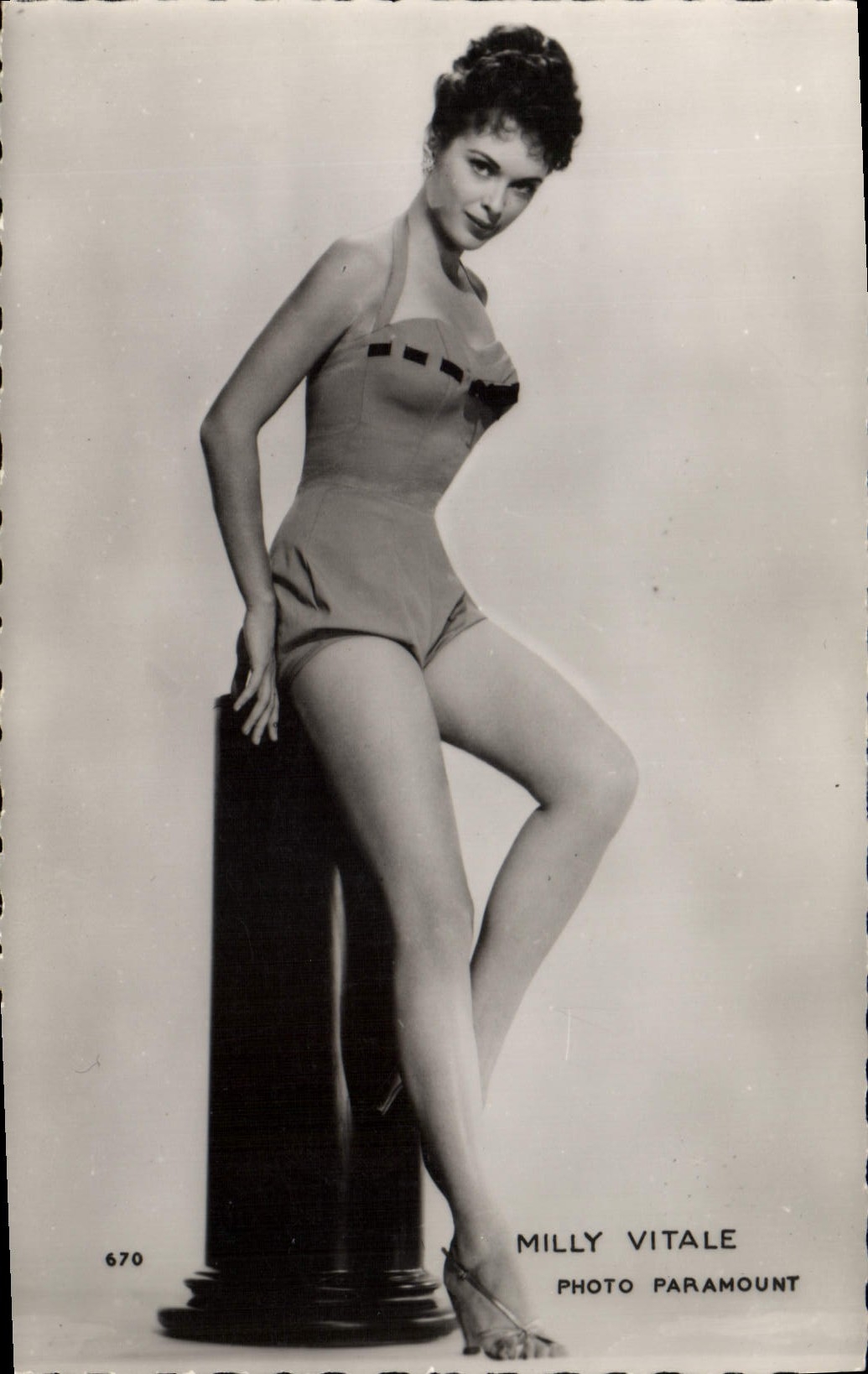 MODERN CARD Milly Cinema Vital