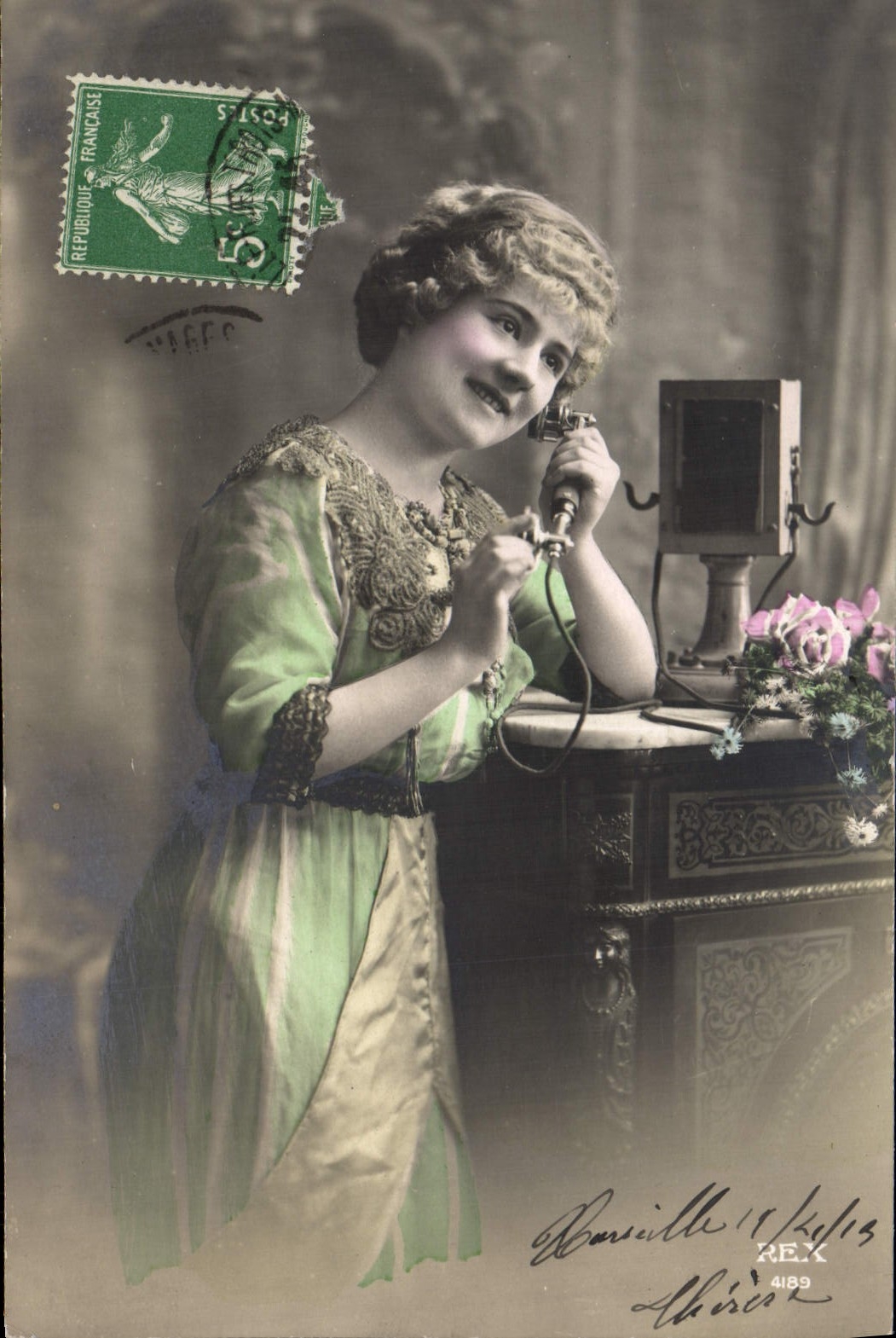 CPA Fantaisie Telephone Femme