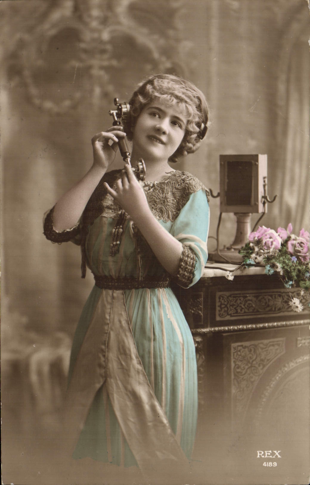 CPA Fantaisie Telephone Homme