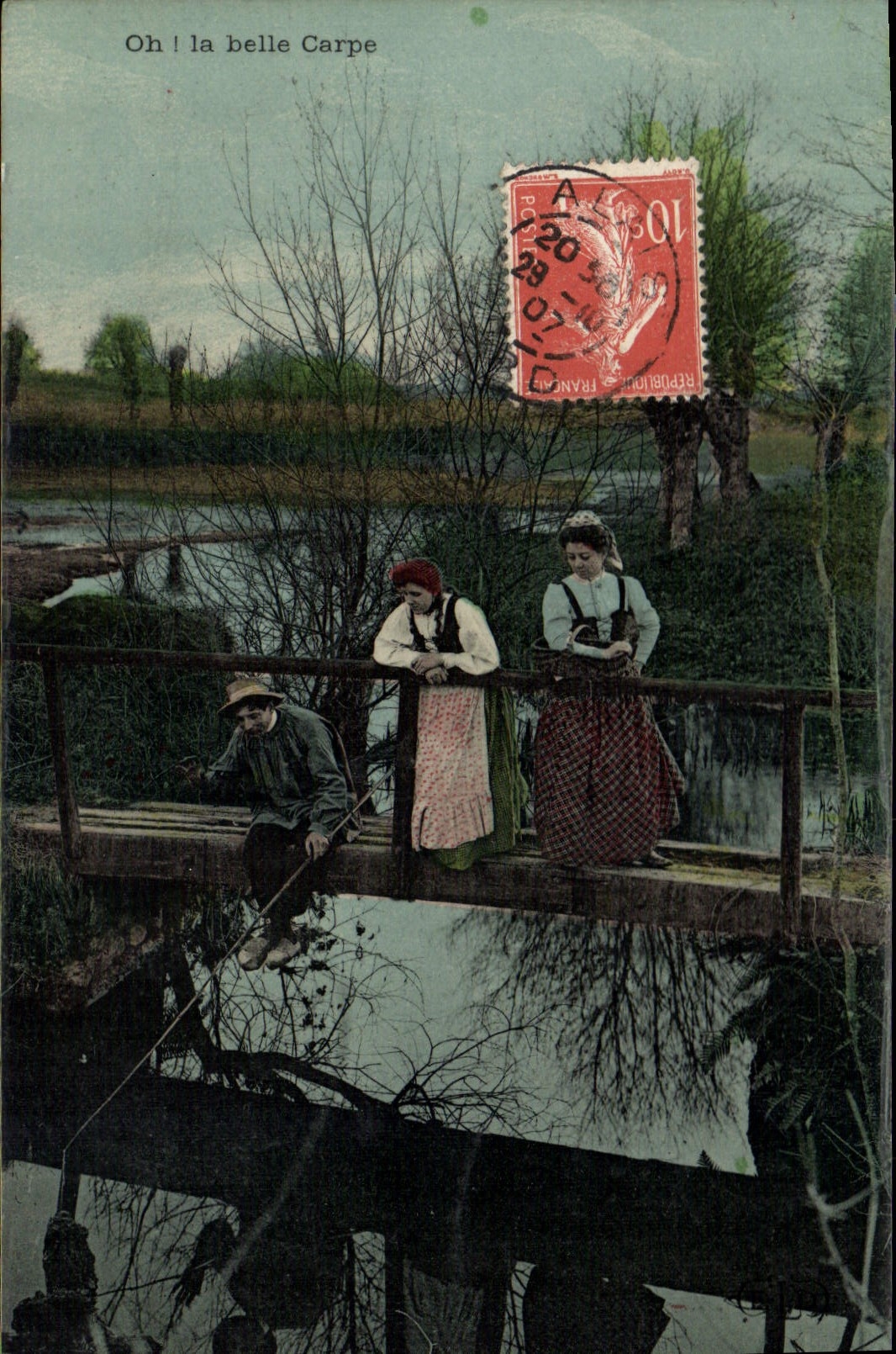 CPA Folklore Oh la belle Carpe Peche Pecheur 