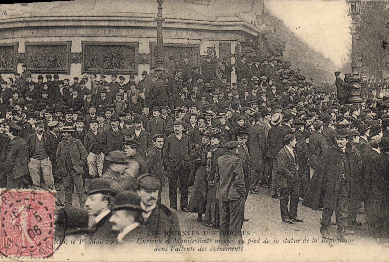 VINTAGE POSTCARD Paris Curious May 1st, 1906 and demonstrators Rule of the Republic