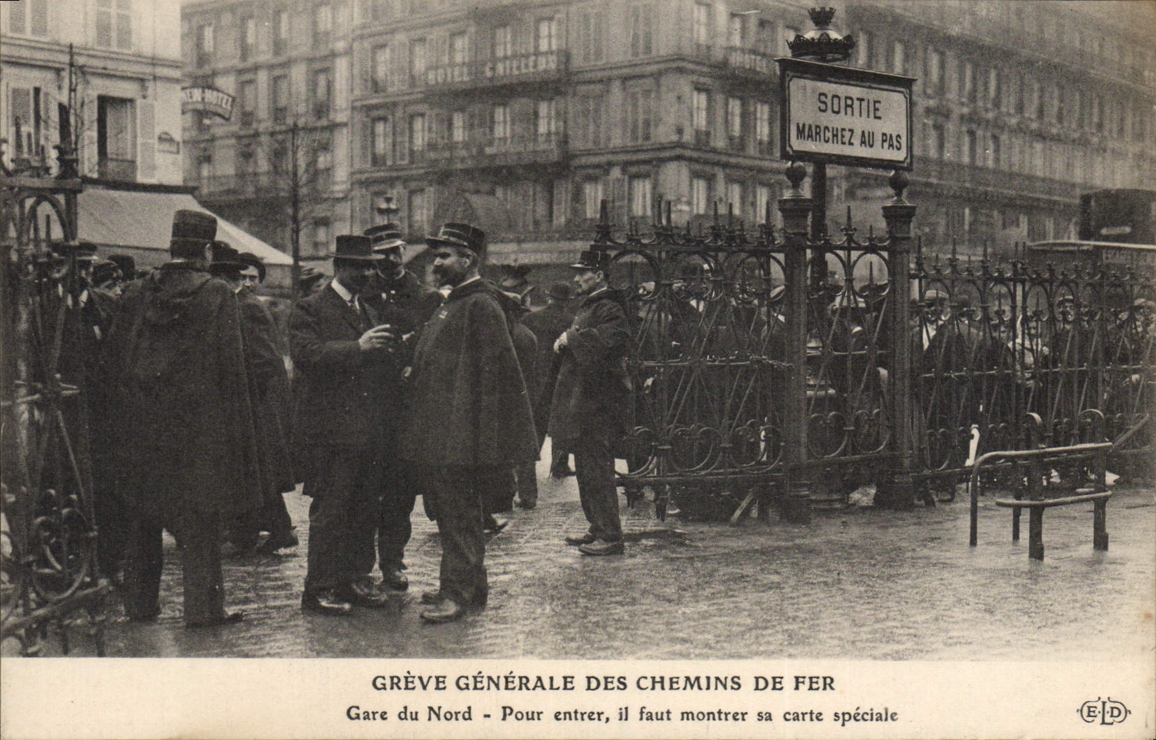 VINTAGE POSTCARD General strike of the railroads Parks North Train