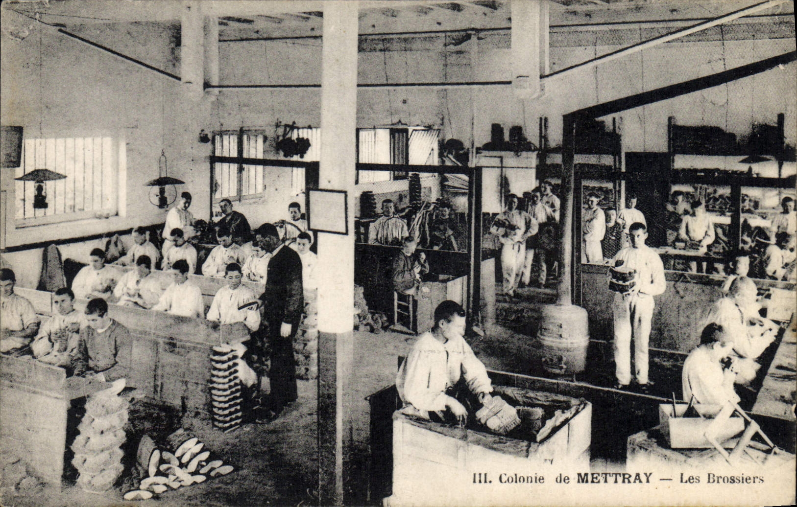 VINTAGE POSTCARD Colony of Mettrau brushmakers TOP