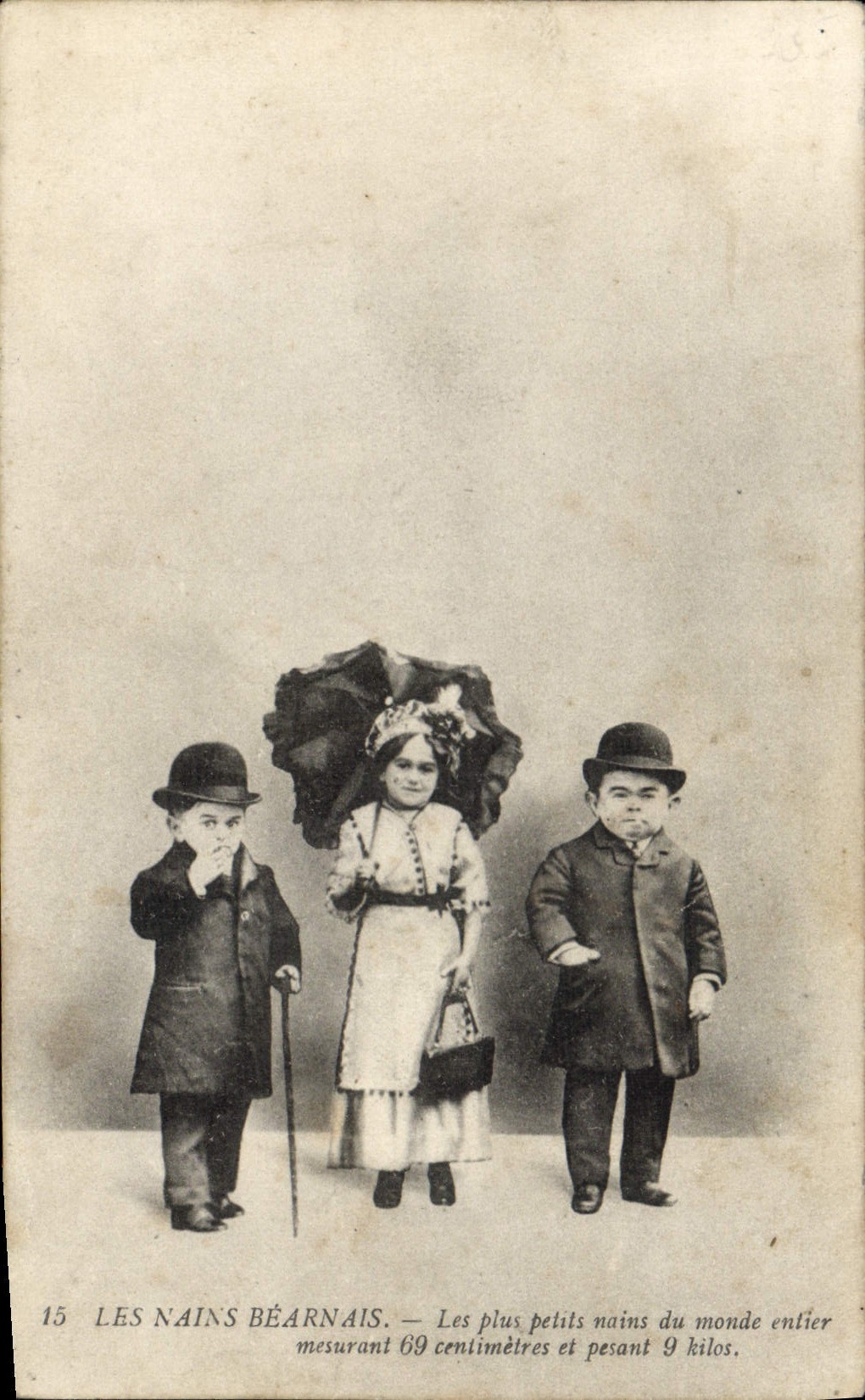 VINTAGE POSTCARD Dwarf Foklore the dwarves inhabitant of Béarn TOP