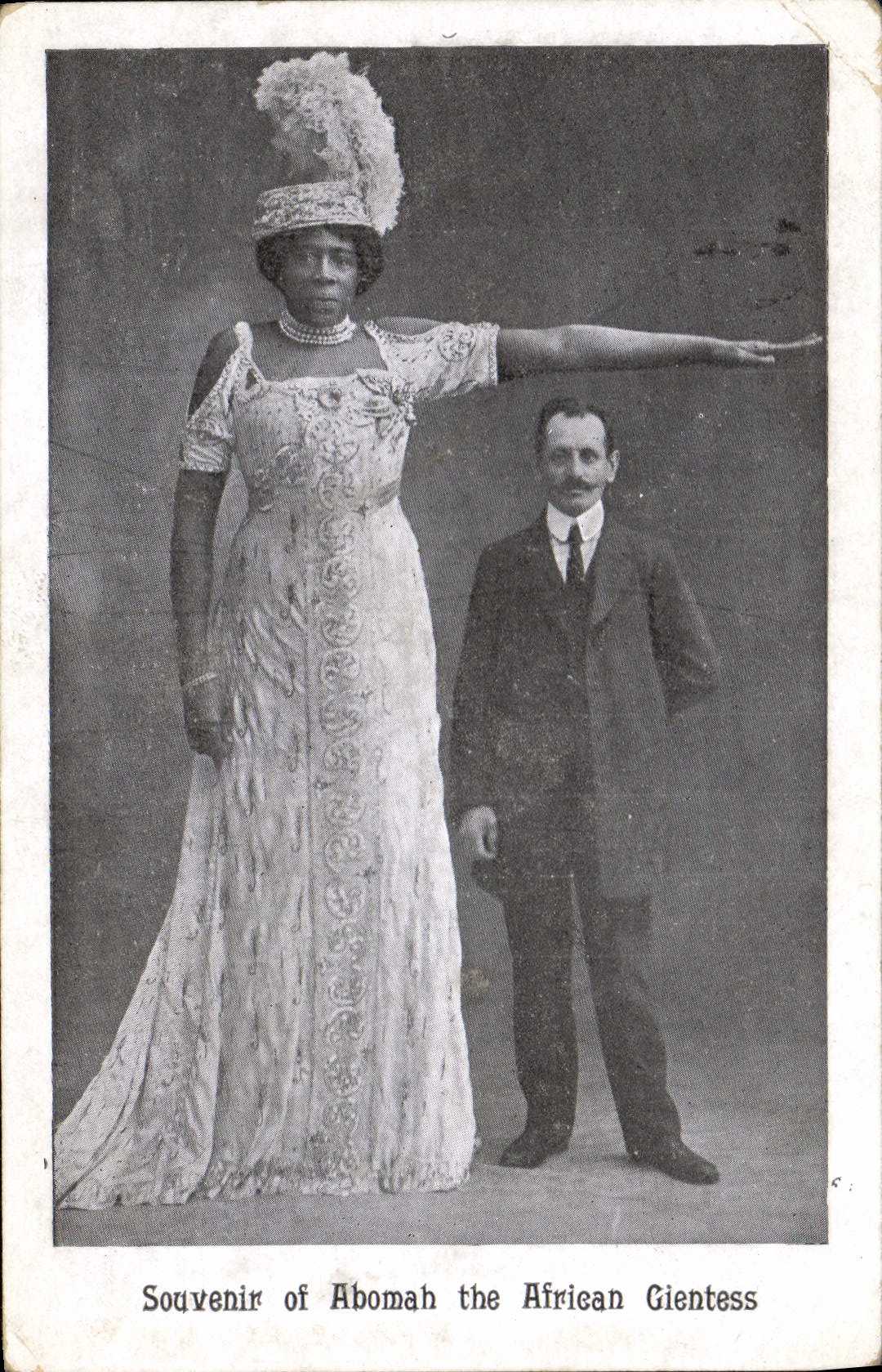 VINTAGE POSTCARD Foklore Adomah the african Giant Gientess Giantess