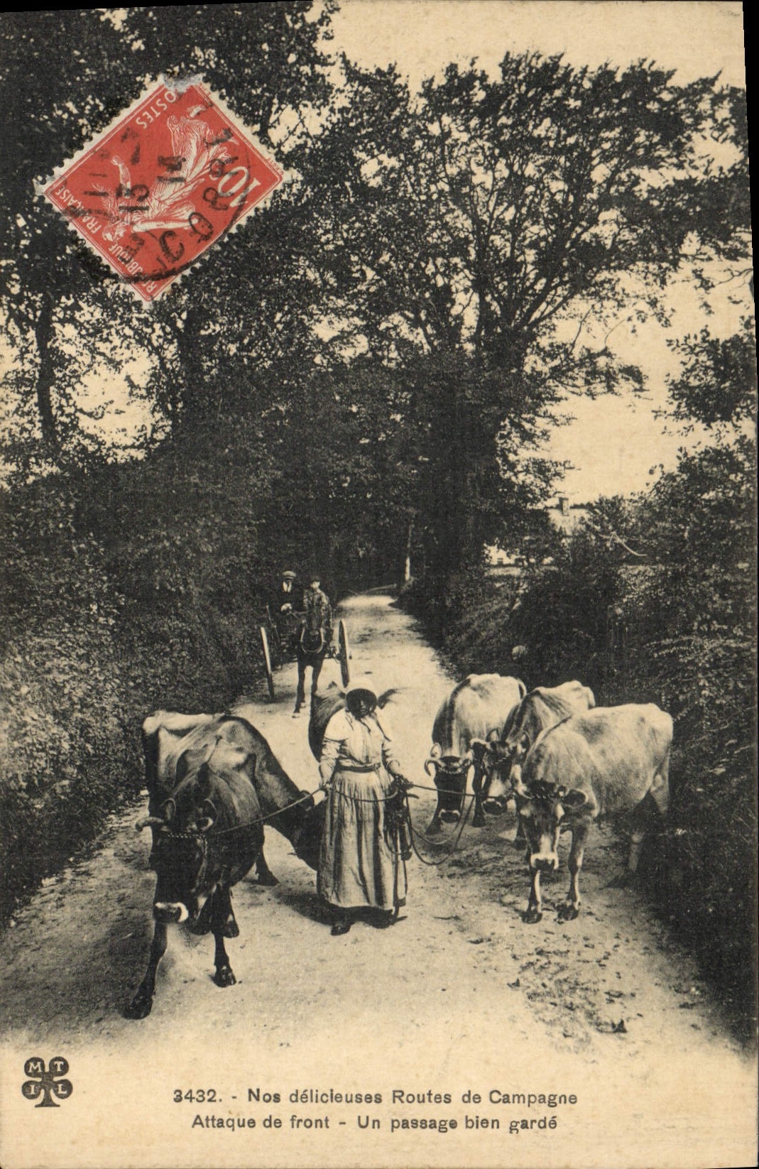 CPA Folklore Nos delicieuses routes de campagne Attaque de front Un passage bien garde