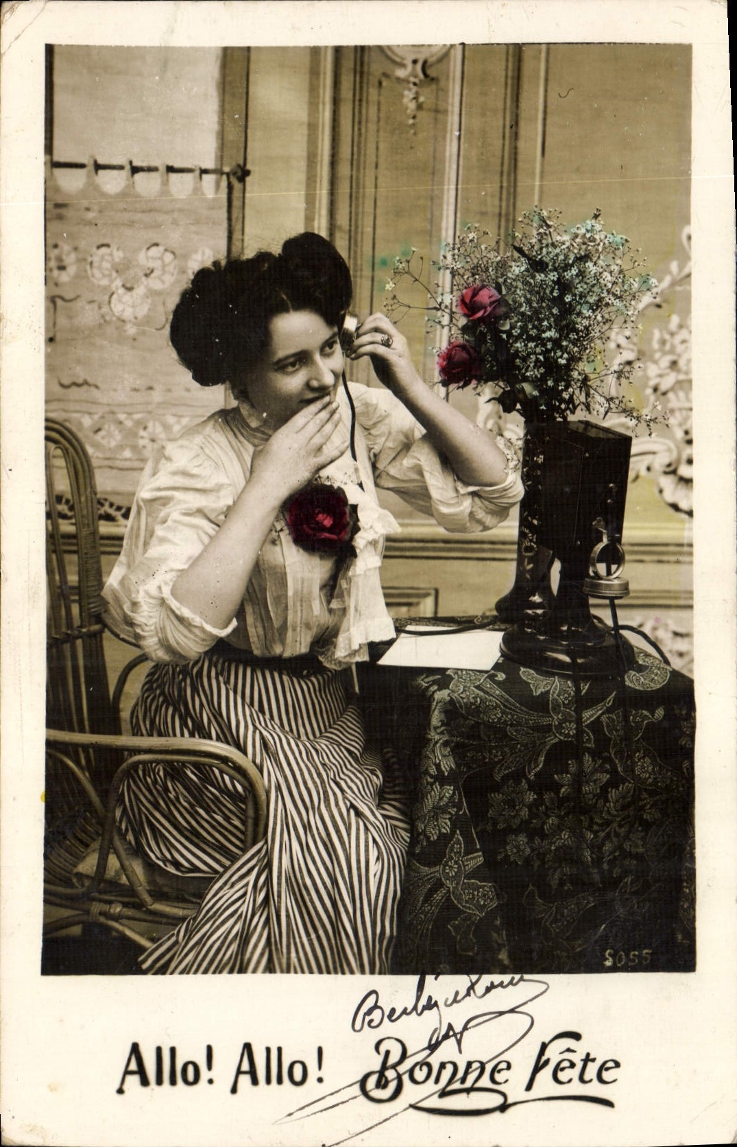 CPA Fantaisie Telephone Femme