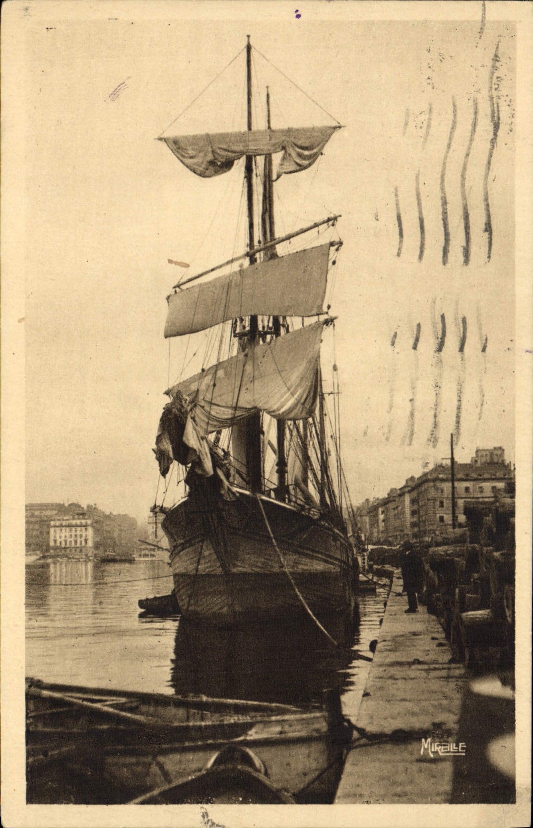 VINTAGE POSTCARD Boat a sailing ship in the old port Canebiere Marseilles