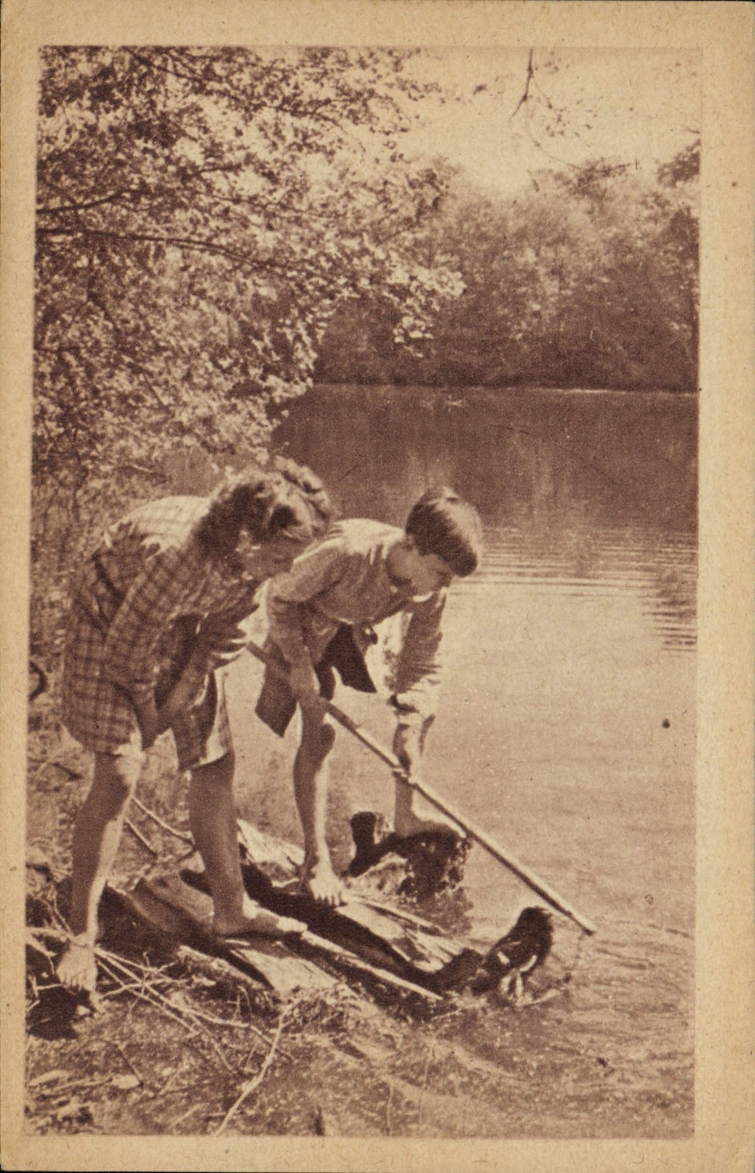 CPA Enfants Entraide Francaise 