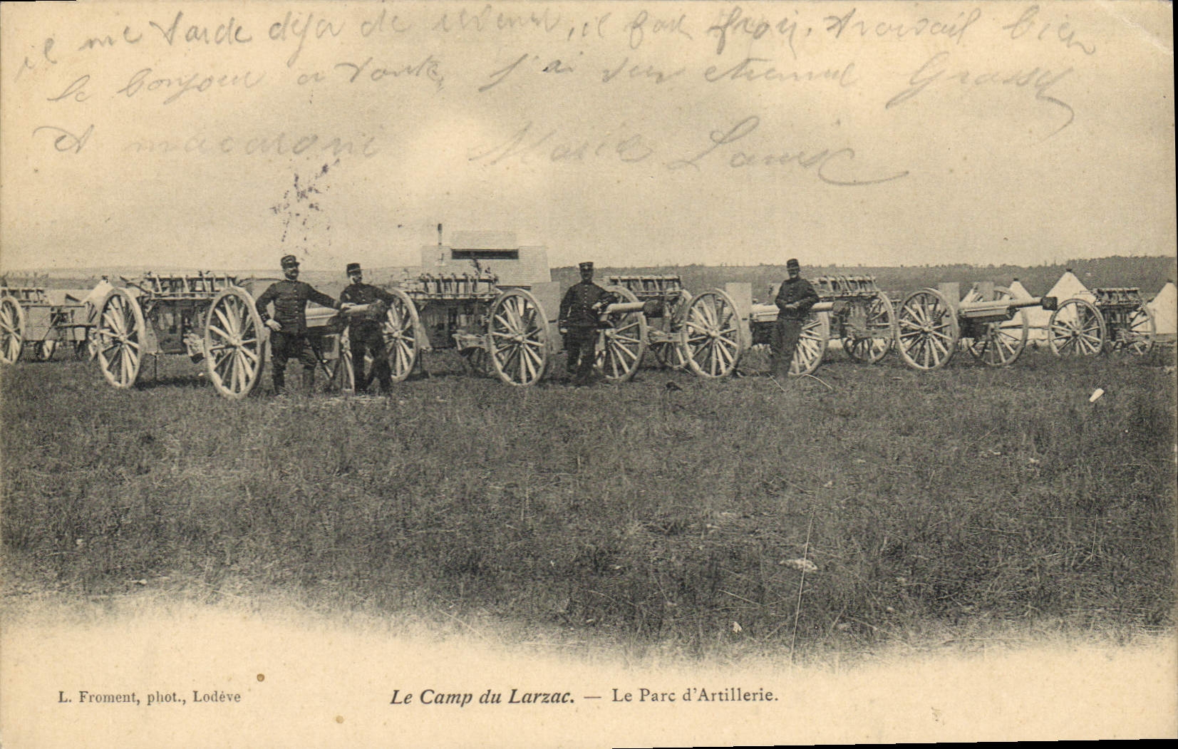 VINTAGE POSTCARD Militaria the camp of Larzac the artillery park