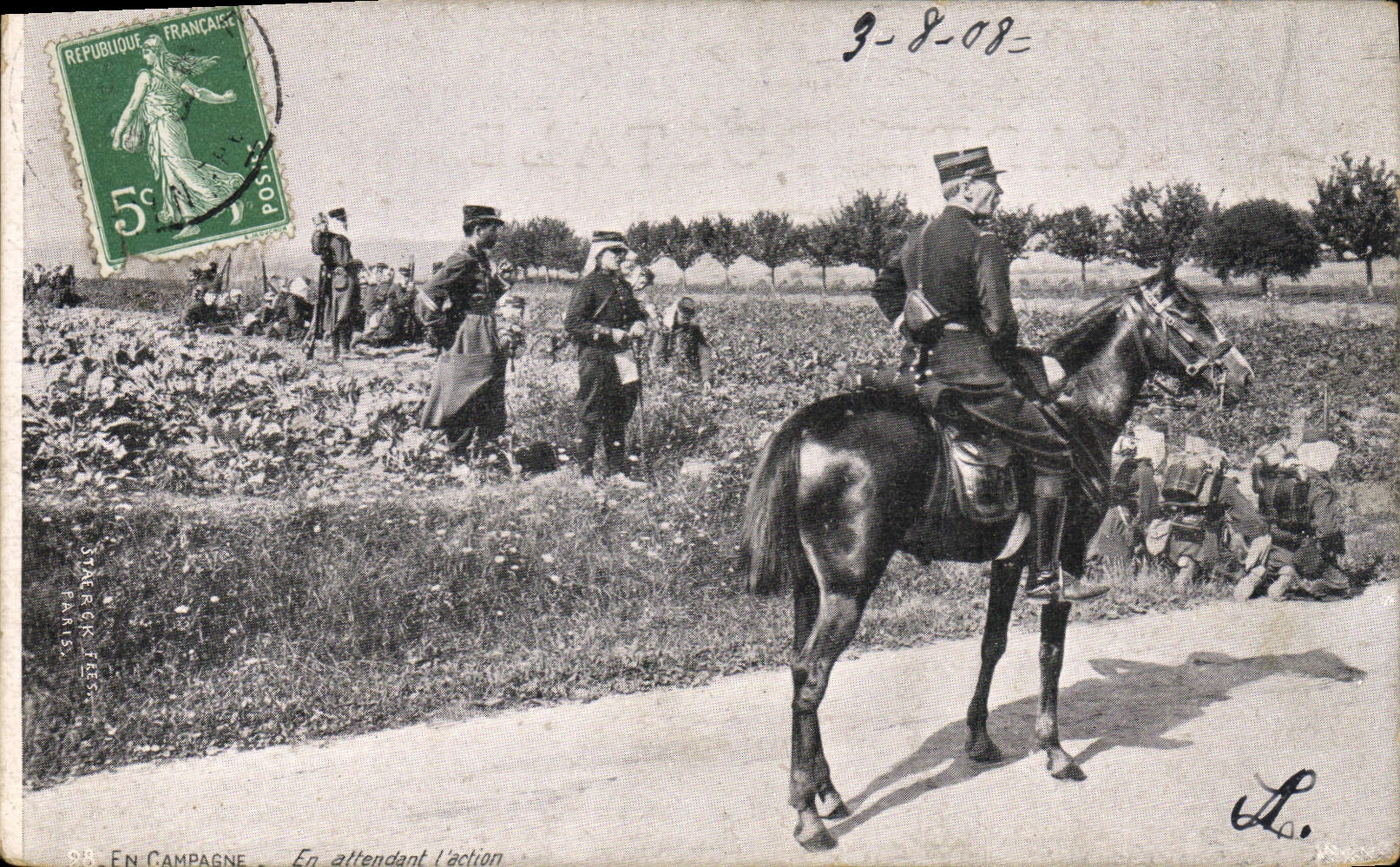 POSTAL Militaria de la VENDIMIA en cambio mientras que espera la acción