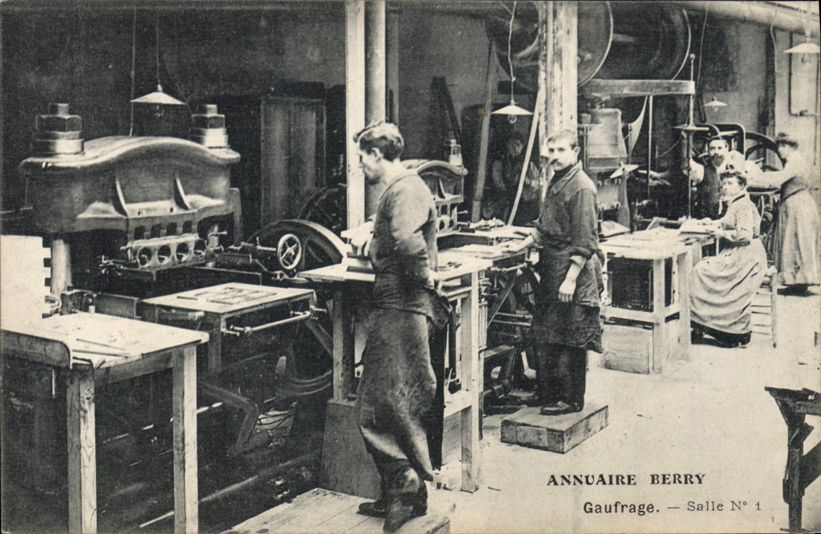 VINTAGE POSTCARD Press Directory Berry Embossing Room n°1