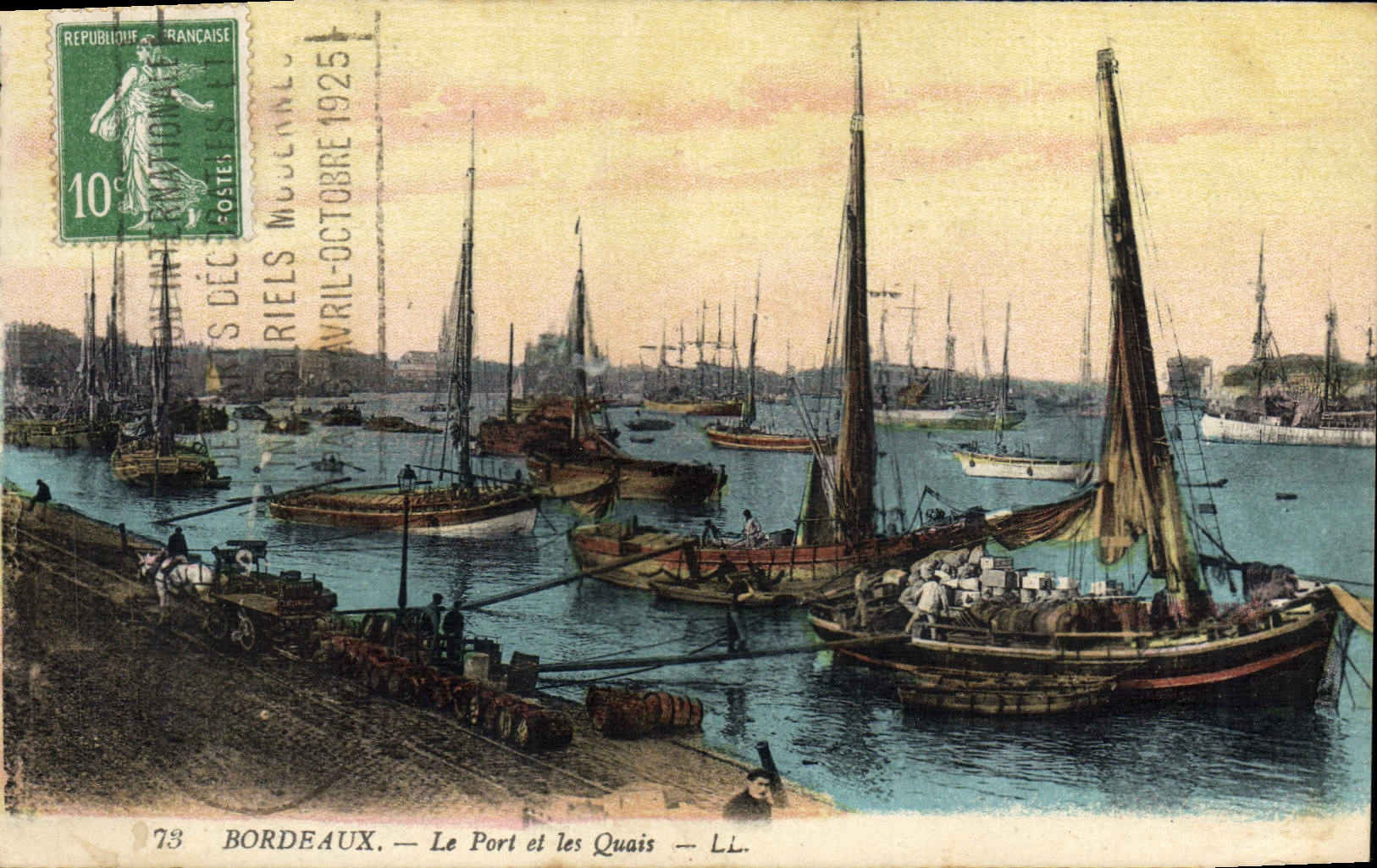 Barco de Burdeos de la POSTAL de la VENDIMIA el puerto y los muelles