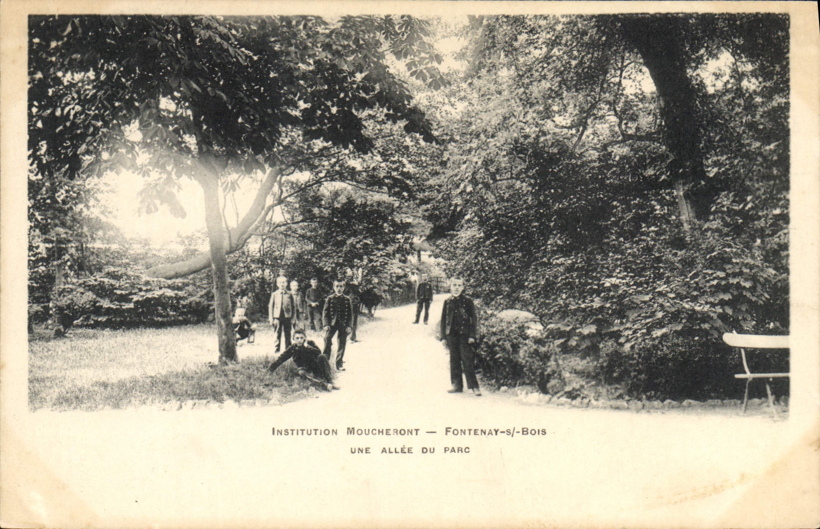 VINTAGE POSTCARD Insitution Moucheront Fontenay under Wood an alley of the park