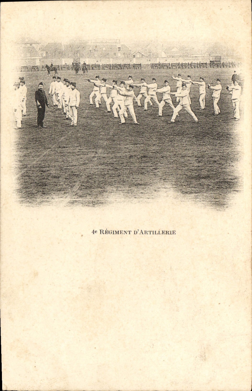CPA Militaria 4eme regiment d'artillerie