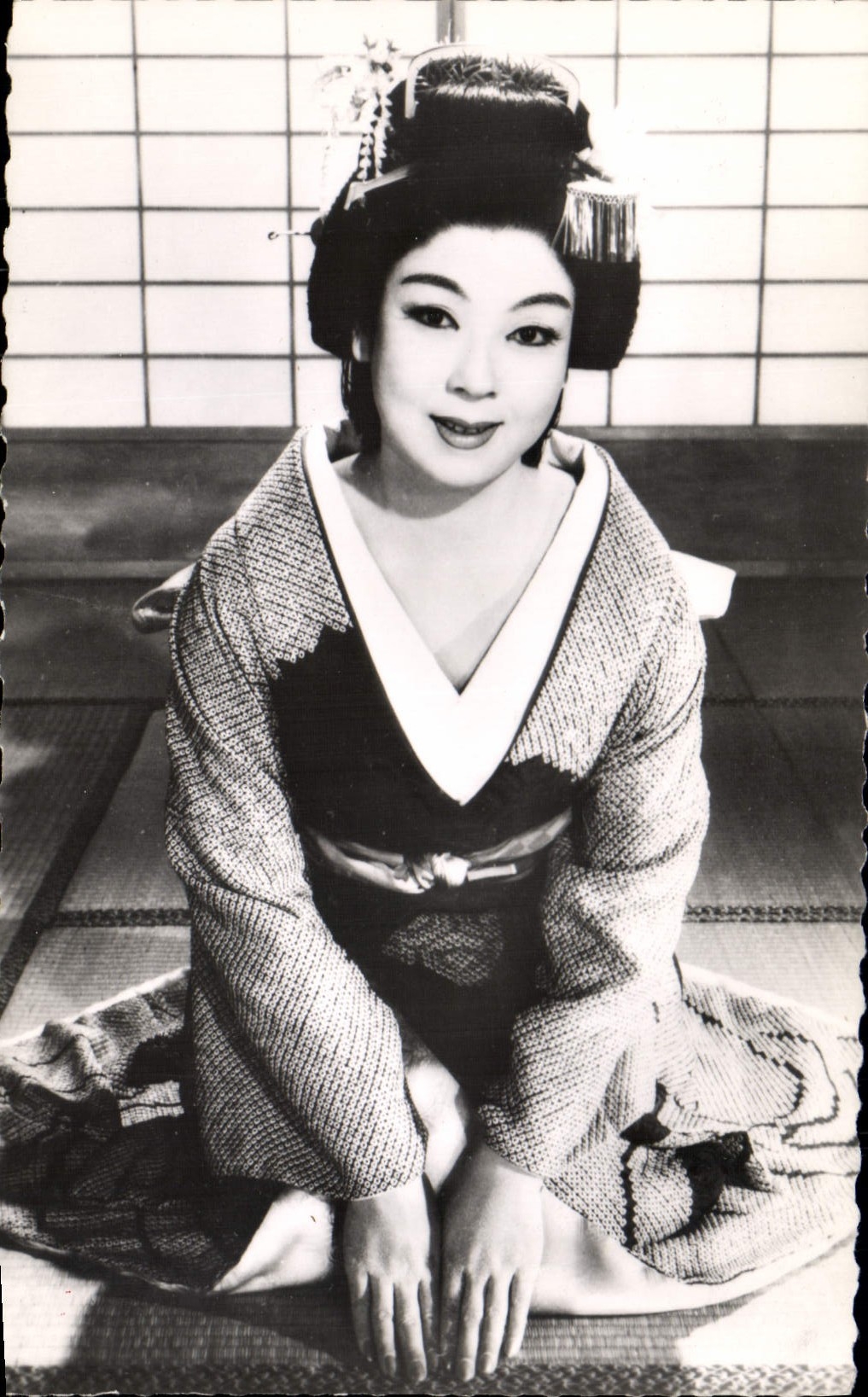 MODERN CARD Cinema Machiko Kyo