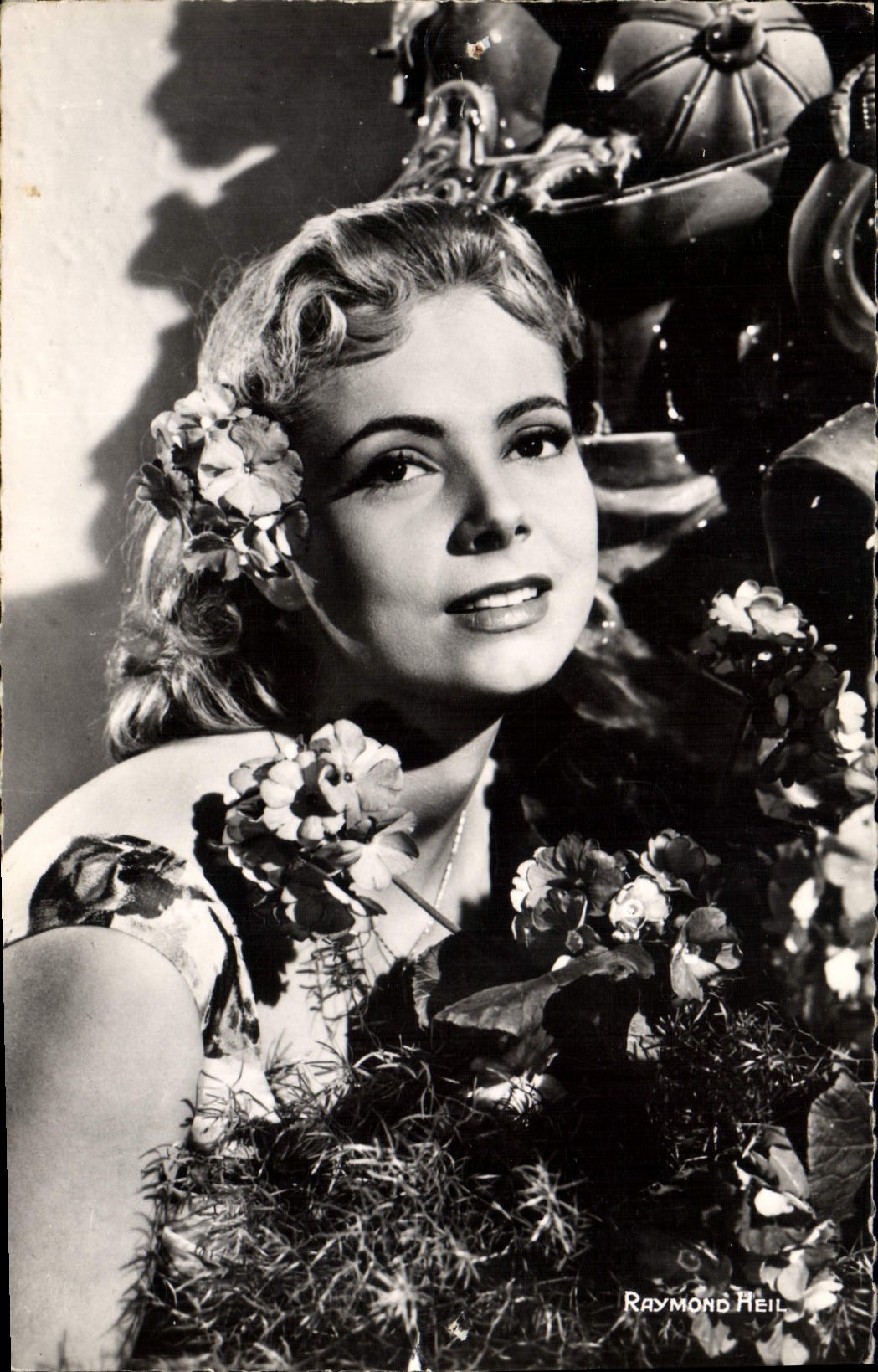 CPM Cinema Genevieve Kervine