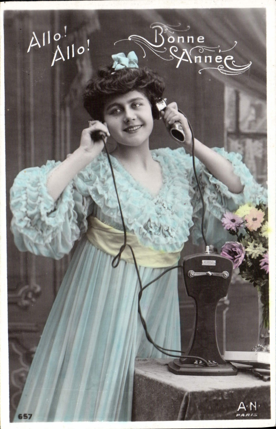 CPA Fantaisie Telephone Femme