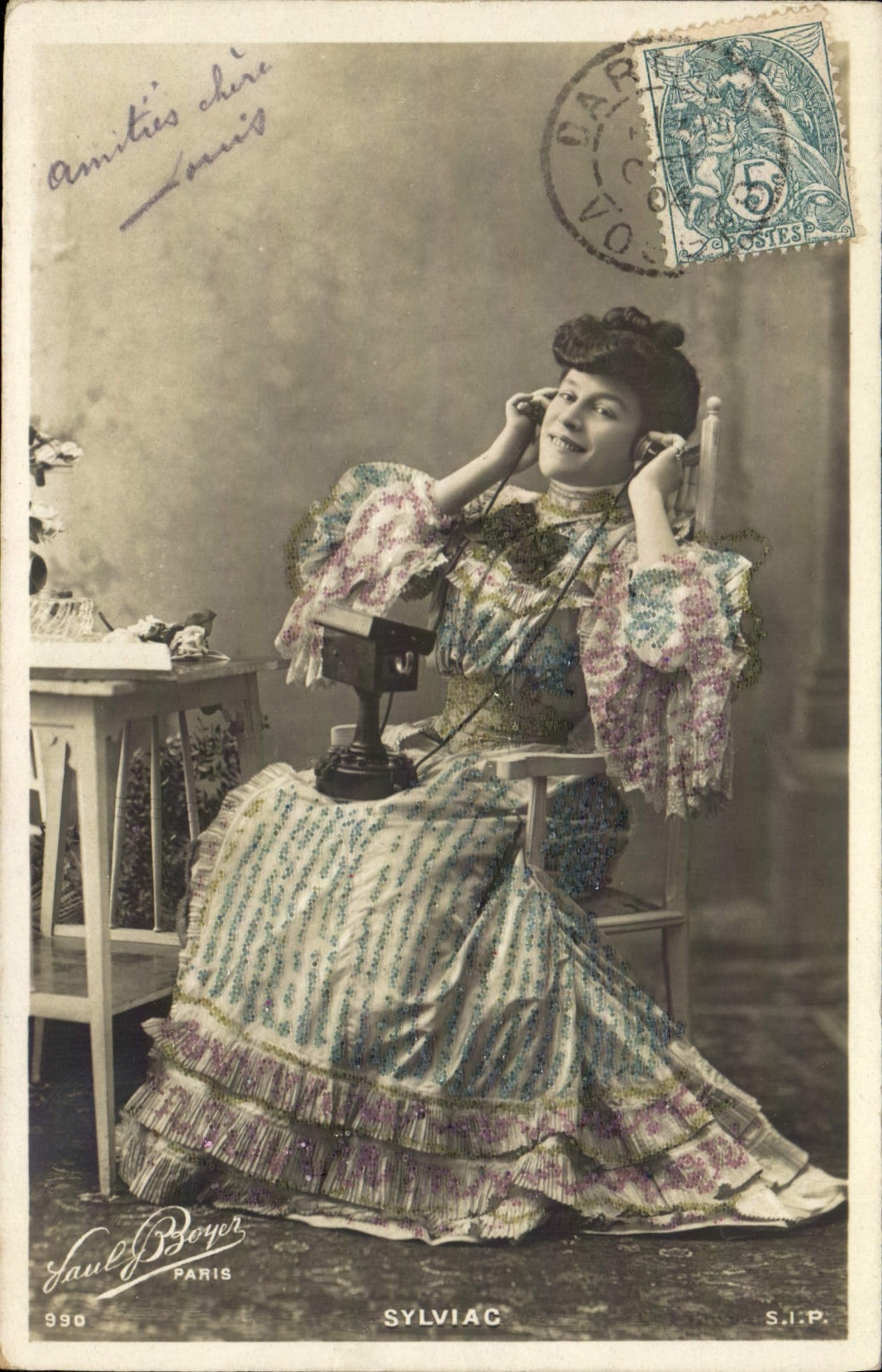 CPA Fantaisie Telephone Femme (décor perlé)