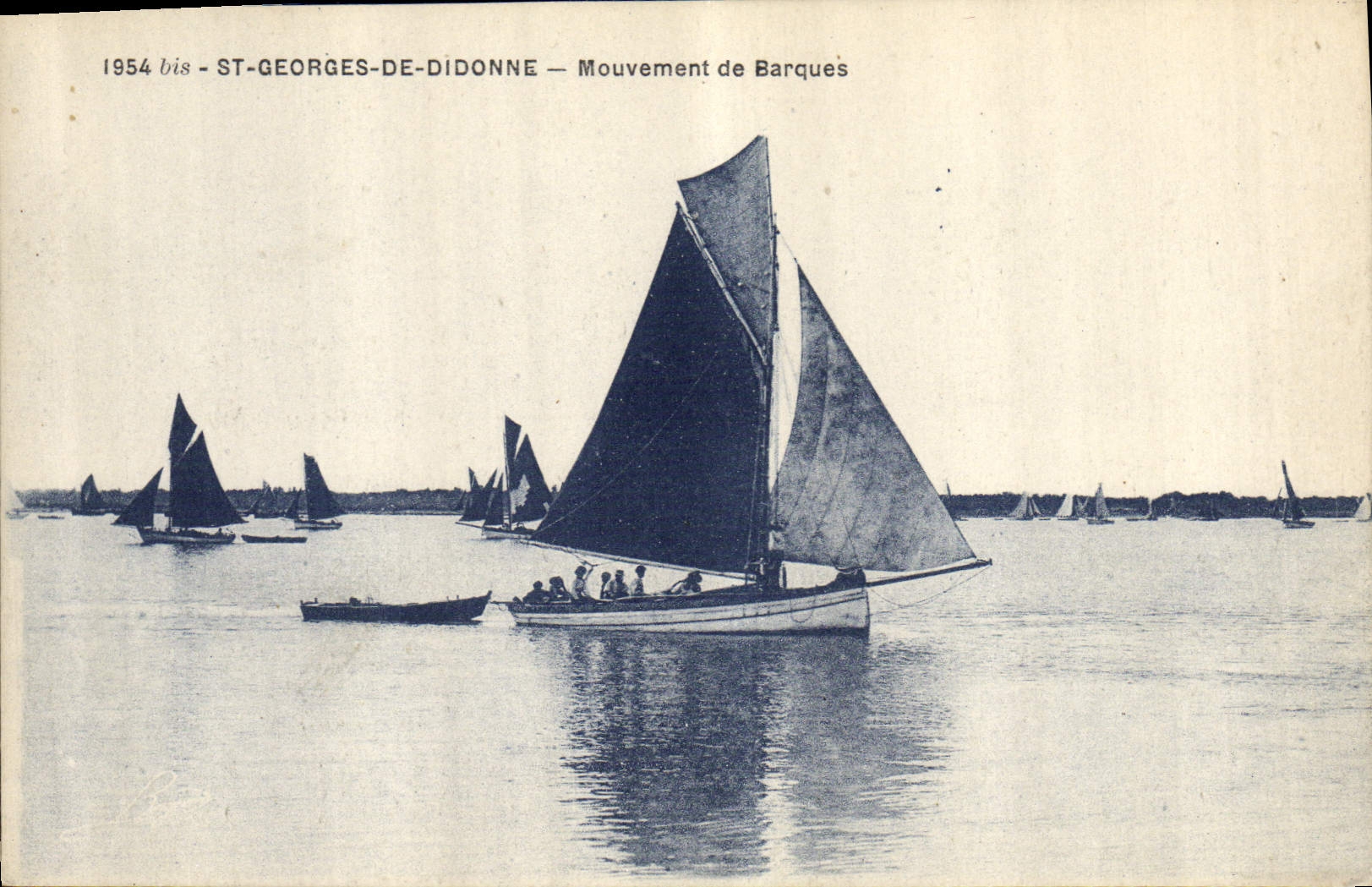 CPA Bateau Peche St Georges de Didonne Mouvement de barques