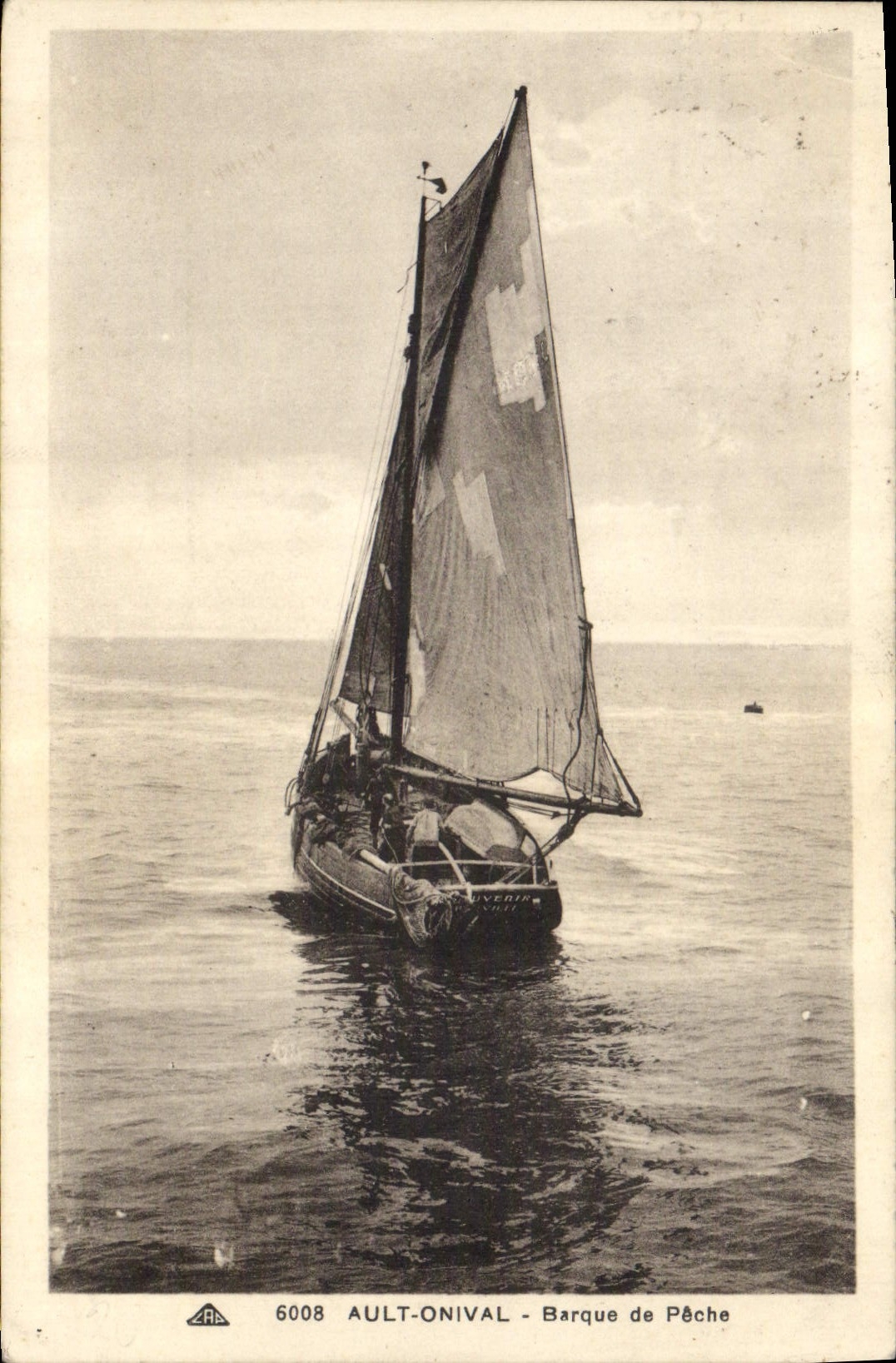 El barco de la POSTAL de la VENDIMIA pesca la barca de Ault Onival del pecado