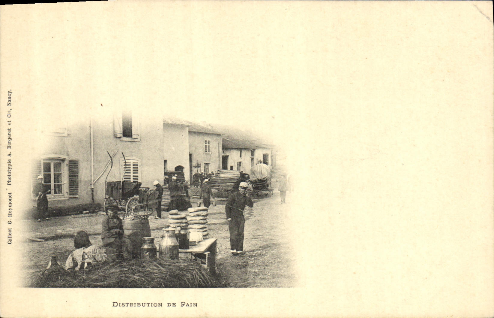 Distribución de Militaria de la POSTAL de la VENDIMIA del pan