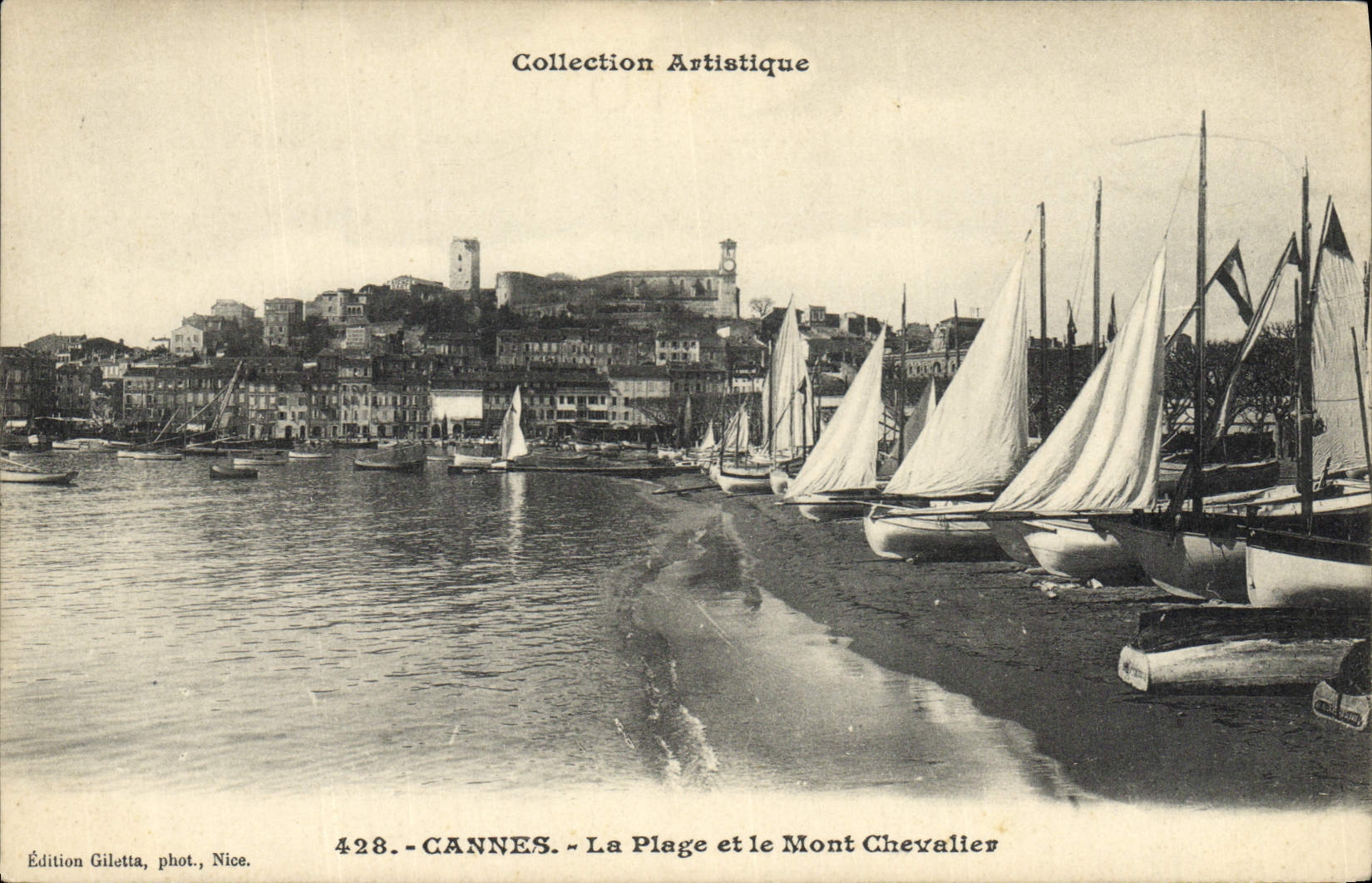 CPA Bateau Peche Cannes La plage et le Mont Chevalier