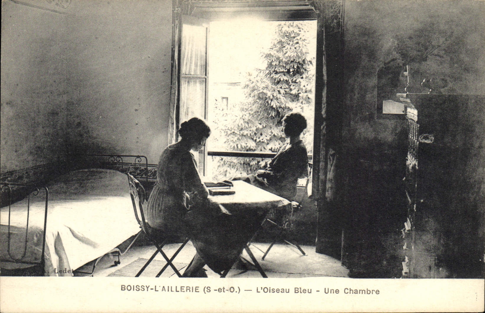 CPA Enfants Boissy l'Aillerie L'oiseau bleu Une chambre 