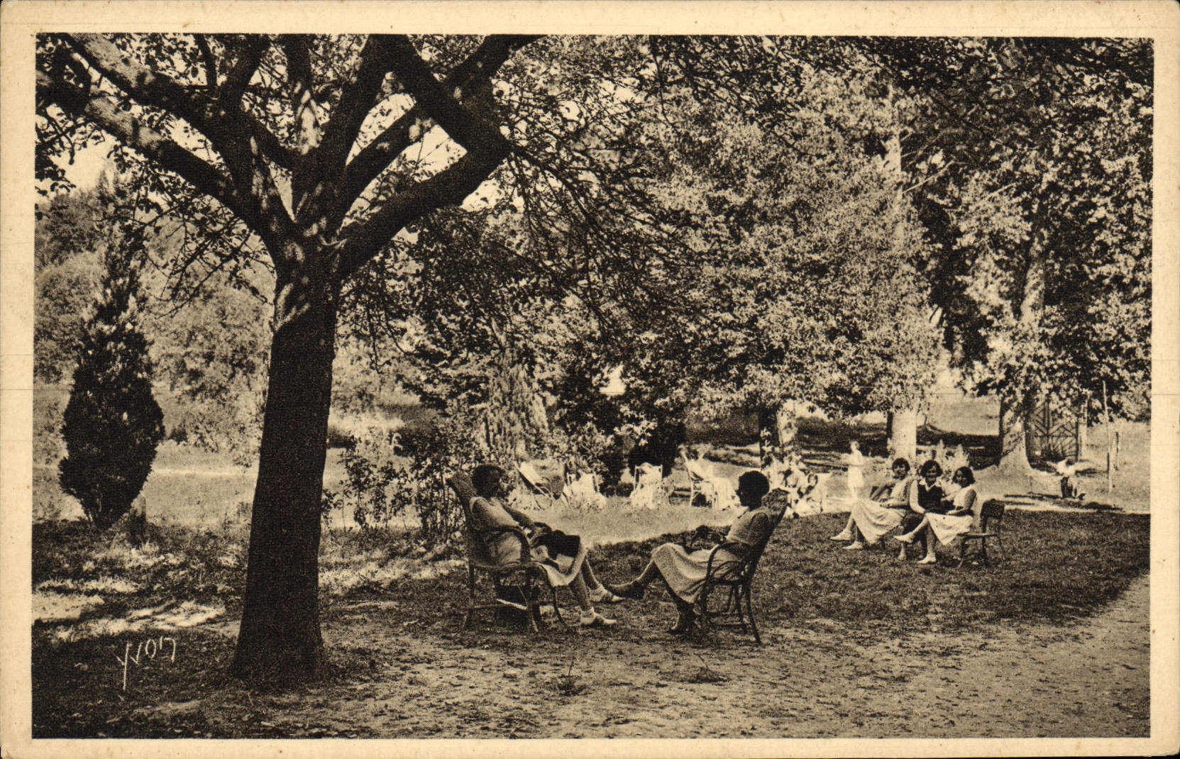 CPA Enfants Boissy l'Aillerie L'oiseau bleu L'apres midi sous les arbres Maison de vacances Rue de Naples Paris